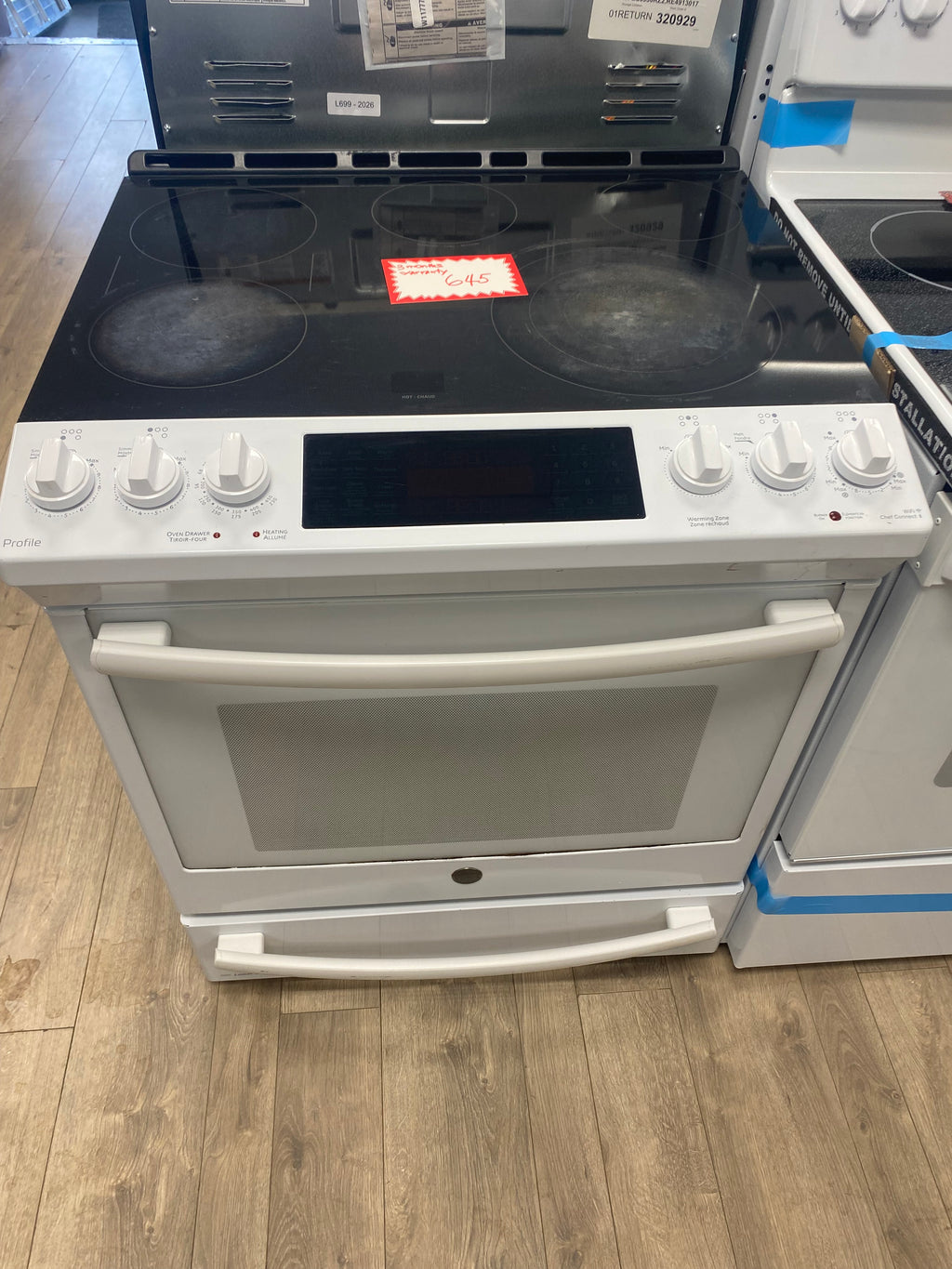 Double oven, Convection 30” Slide in White GE glass top stove "refurbished"