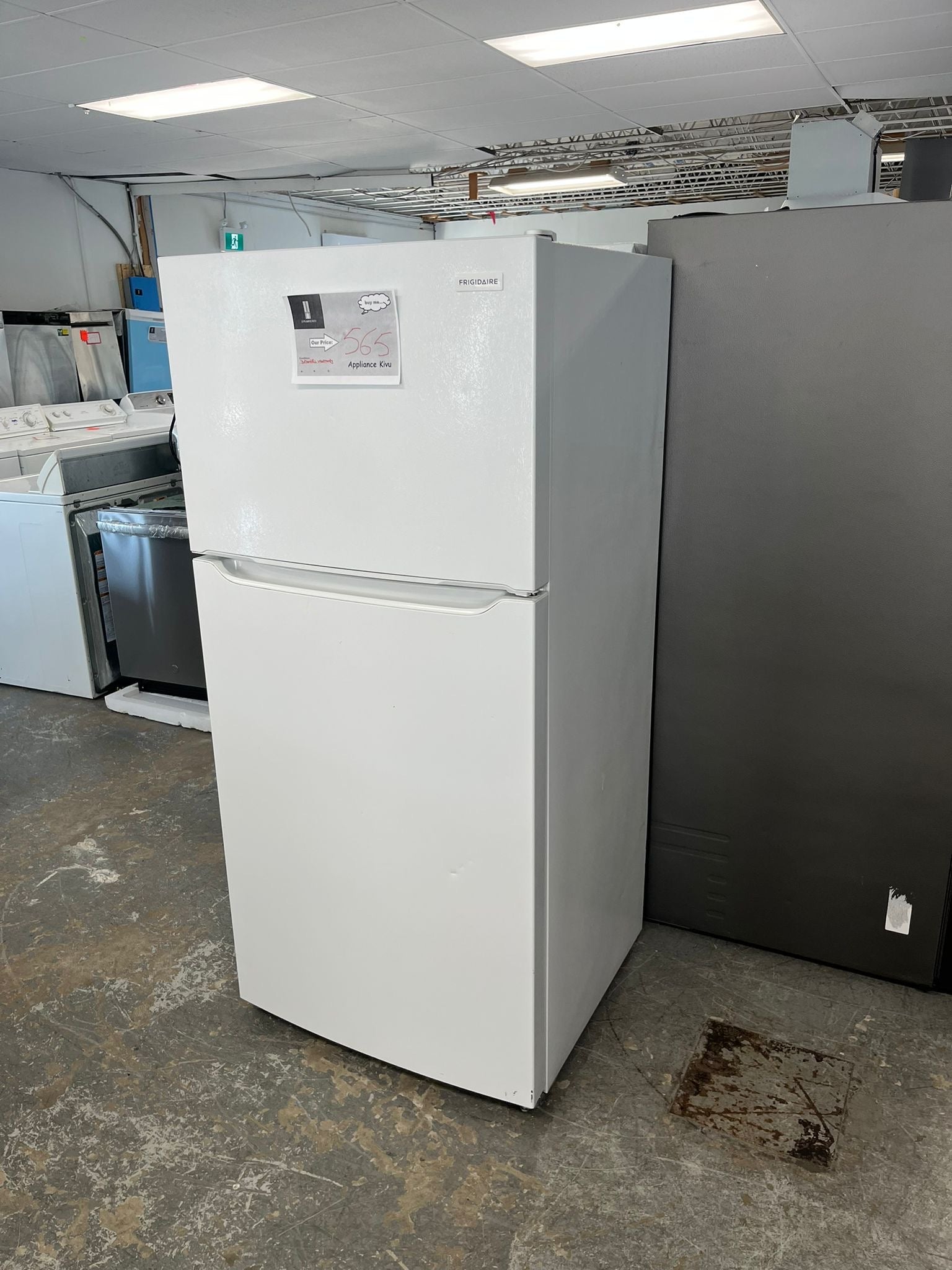 Frigidaire FFHT1814YW1 White Top Freezer Refrigerator, 30 inch Width, 18.2 cu. ft. "refurbished"