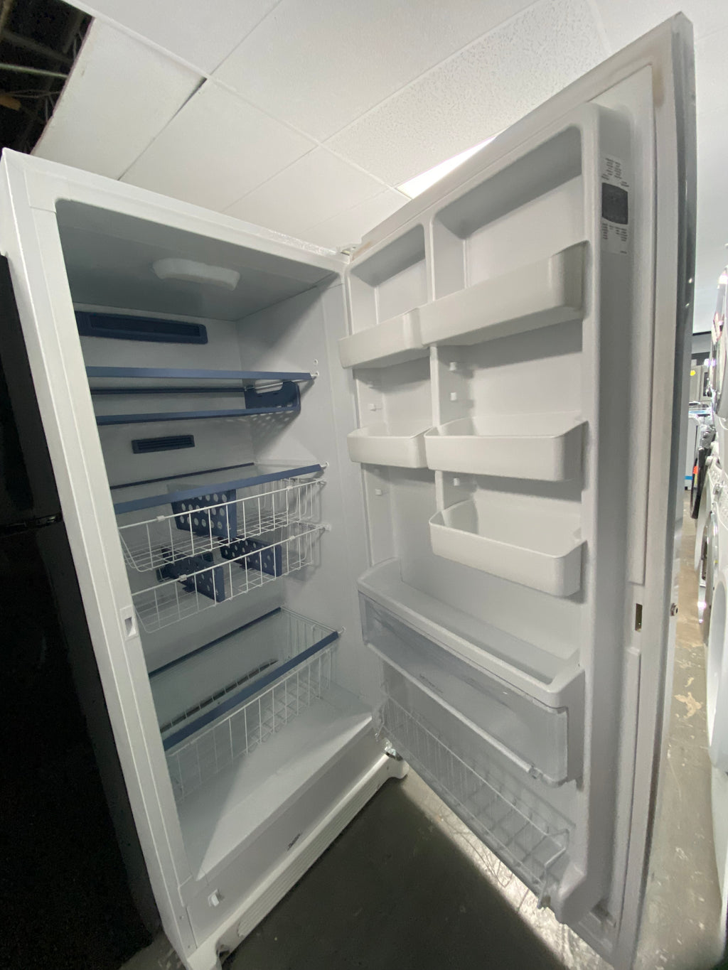 White 33” Kenmore 970-180026 Upright Freezer (Refurbished)