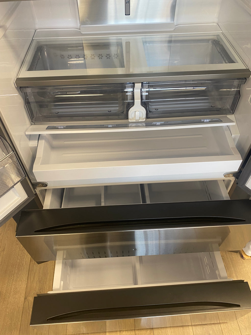 36” Double freezer Samsung Stainless Fridge, water and ice dispenser “scratch and dent”