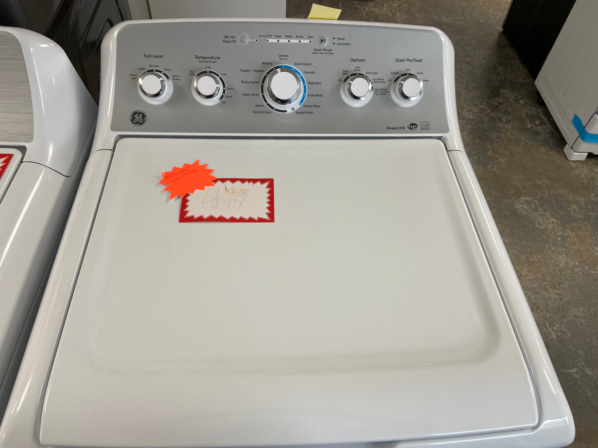 White 27” GE GTW485BMM1WS Top Load Washer (Refurbished)