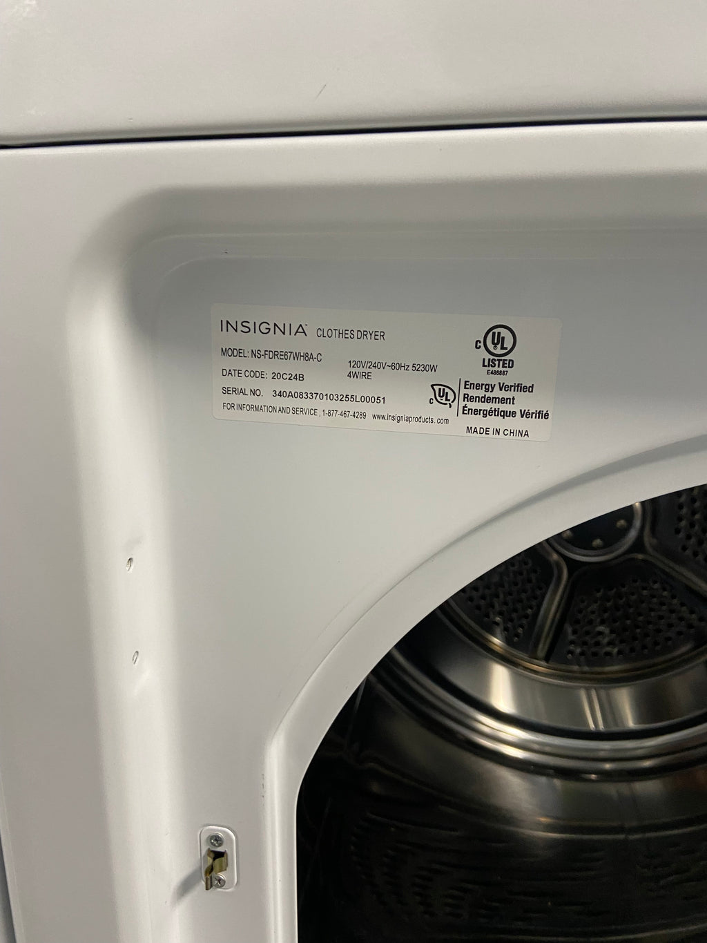 White Insignia 27” Dryer, Extra Large Capacity