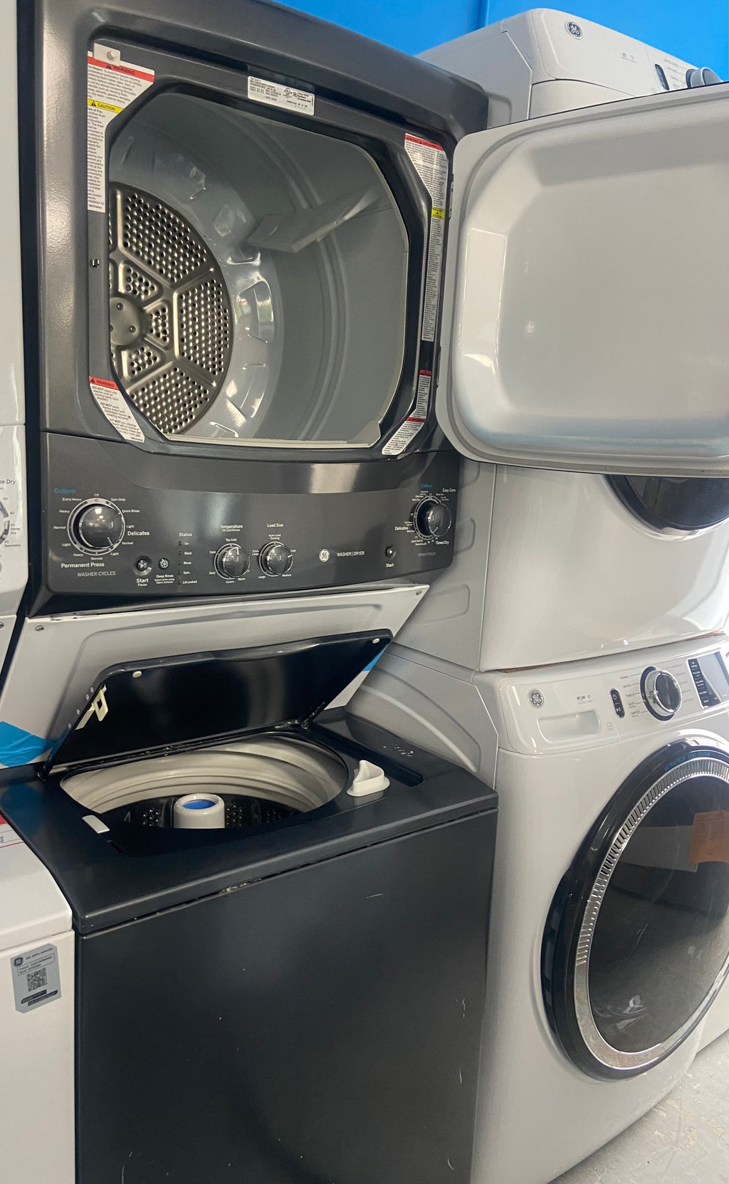 GE black laundry Center,  GUD37ESMJ1DG, “lightly used ”, 3 Months Warranty