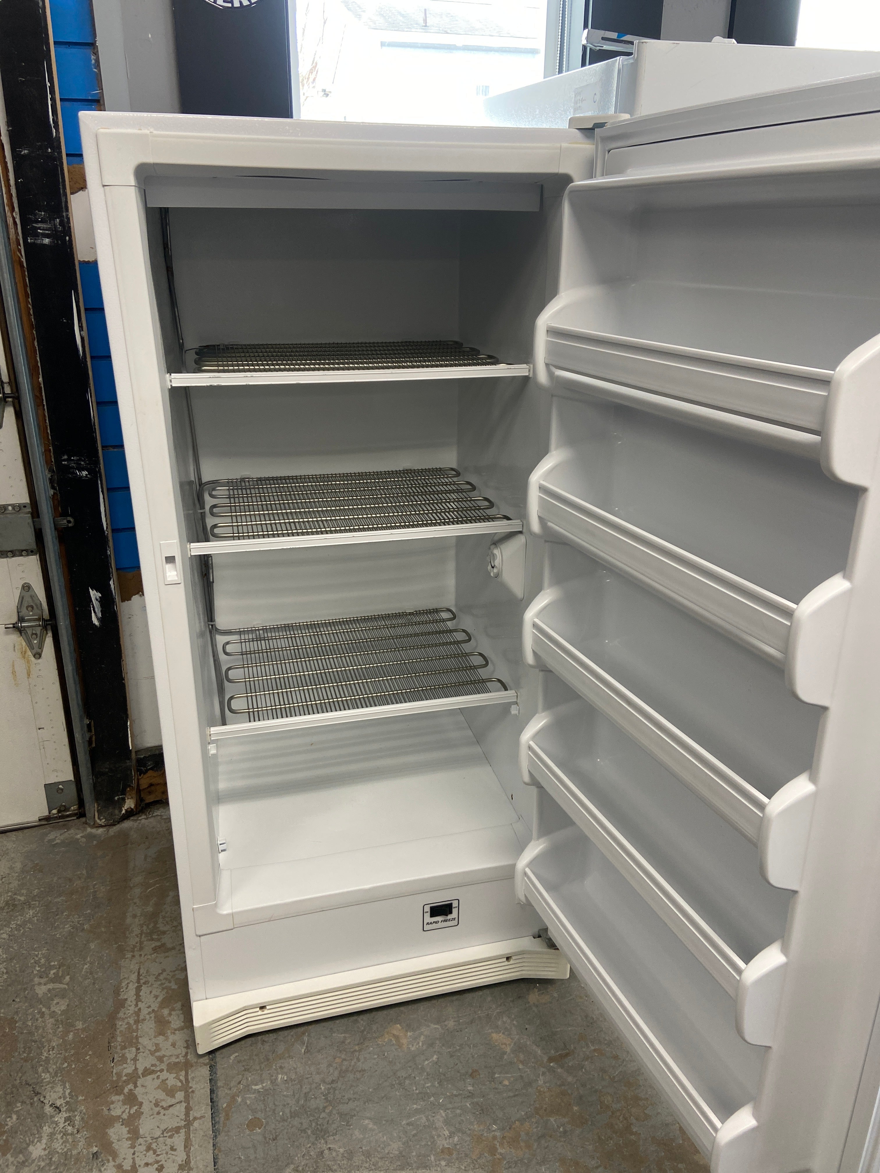 Kenmore Upright Freezer - White (970-217422)