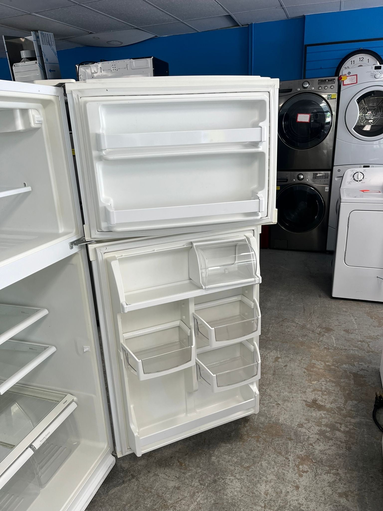 Whirlpool GR9FHKXVQ00 18.9 cu. ft. Top Freezer Refrigerator