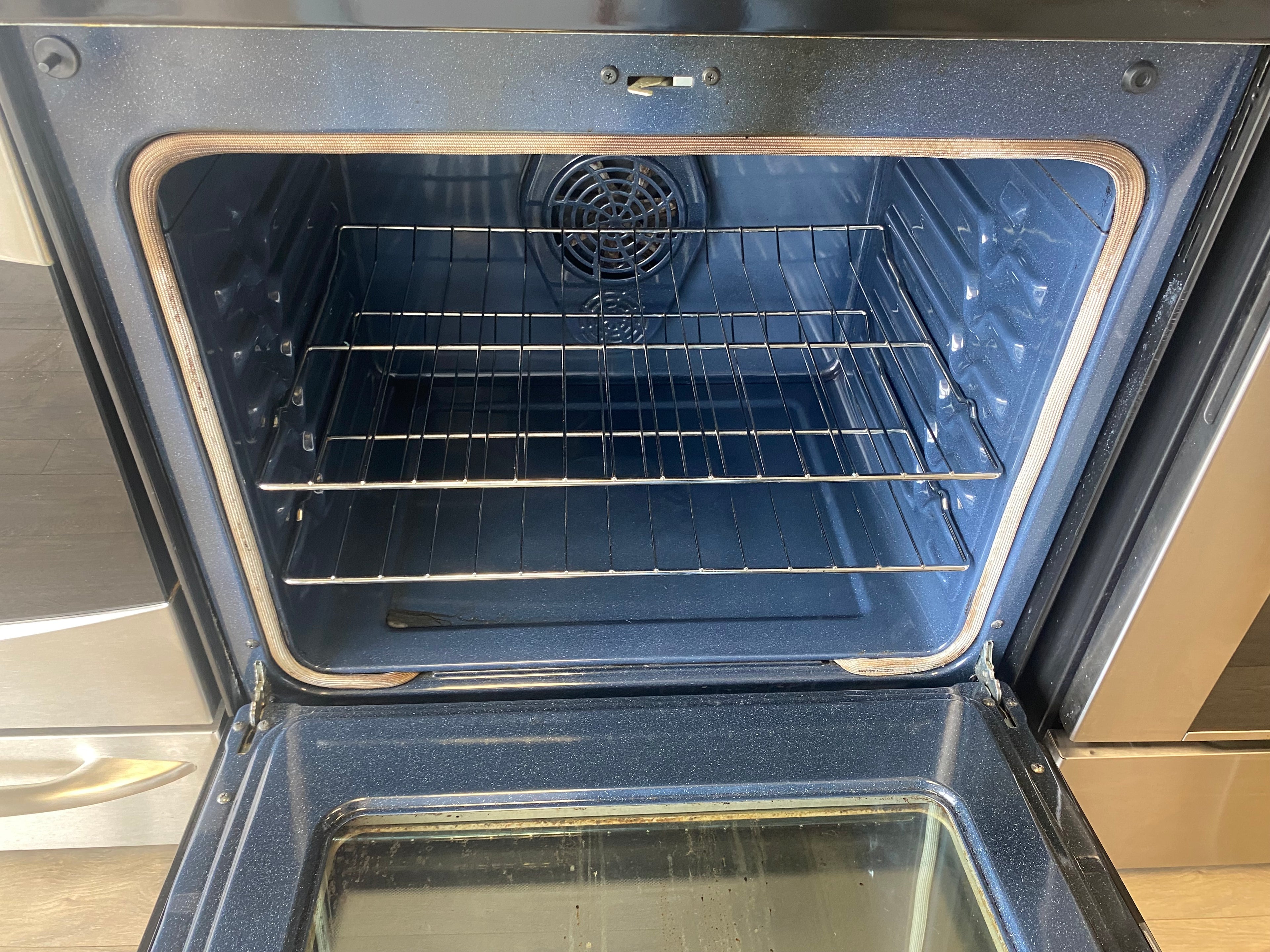 Samsung NE59J7630SS Electric Range, 5.9 cu. ft. Capacity, 30 inch Exterior Width, Convection, 5 Burners, Storage Drawer, Self Clean, 3,300 W Highest Element, Stainless Steel colour
