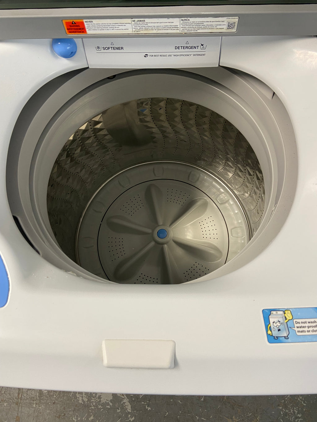 Samsung WA422PRHDWR/AA Top Load Washer, 1 RPM Washer Spin Speed, 9 Wash Cycles, 5 Temperature Settings, Water Heater, White colour