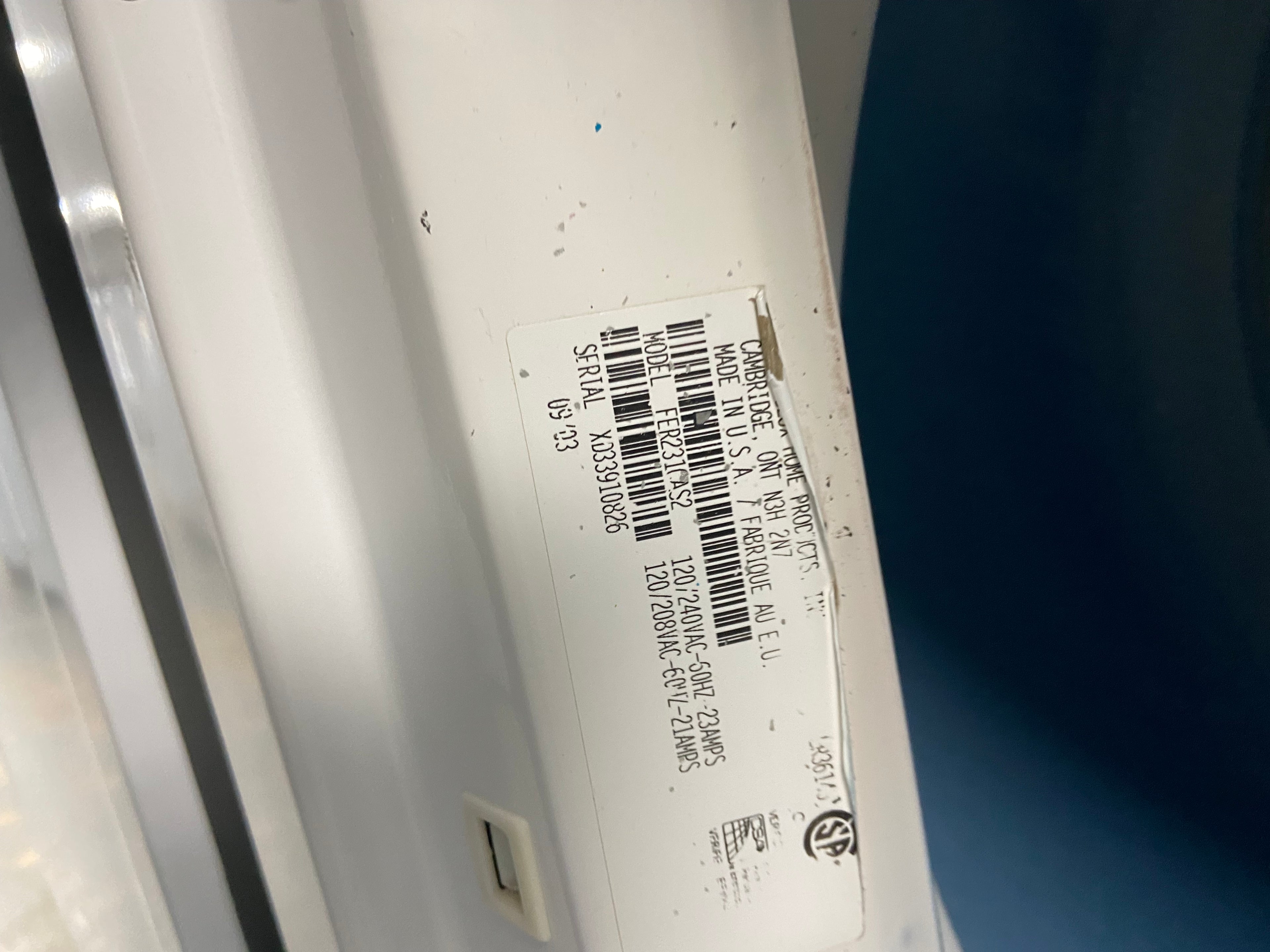 White 27” Frigidaire Dryer FER231CAS2 with warranty