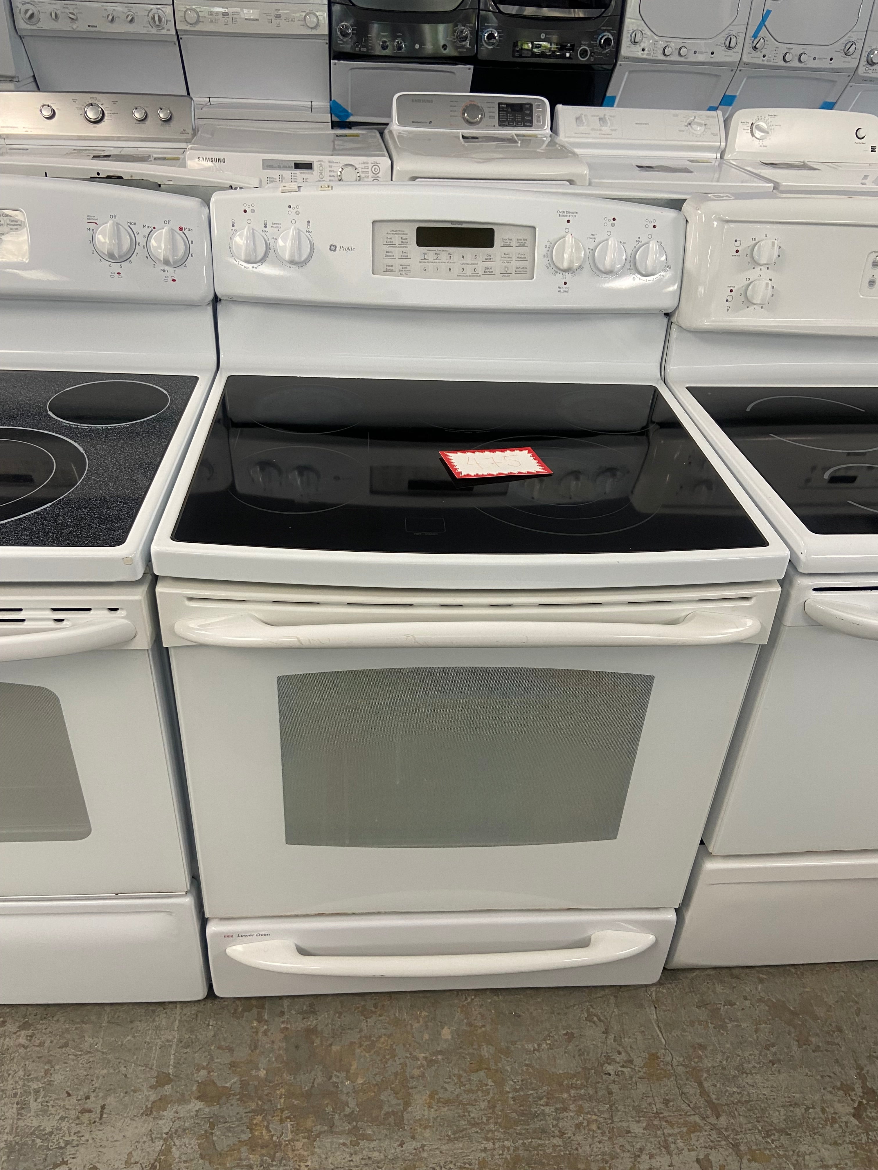 White 30” GE Profile PCB969DR1WW Glass Top Stove (Refurbished)