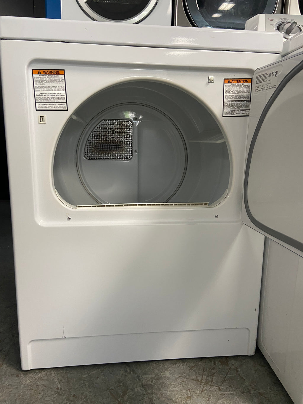 White Maytag PYE2300AZW Dryer (Refurbished)