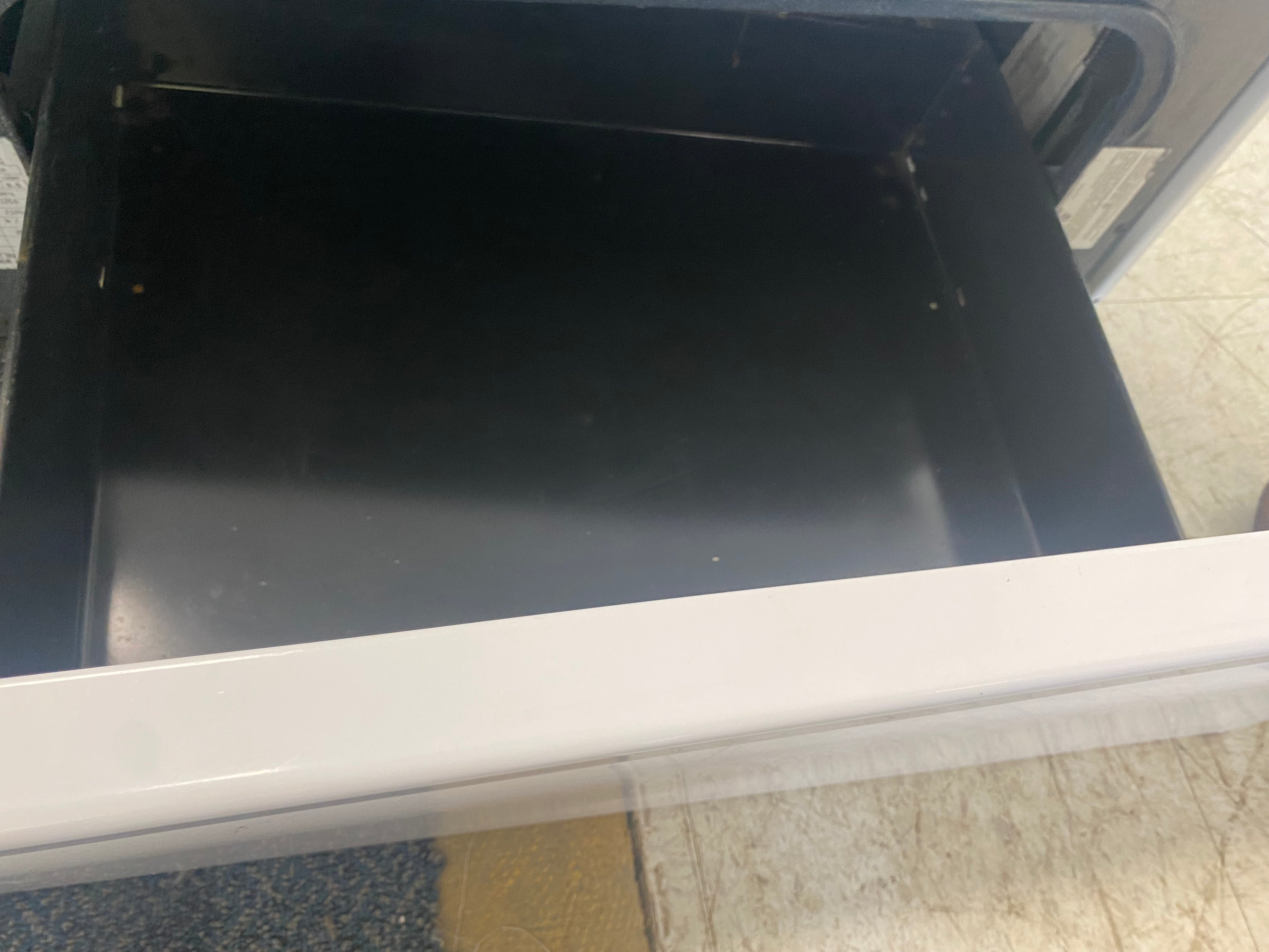 27” Moffat coil top stove "Used"