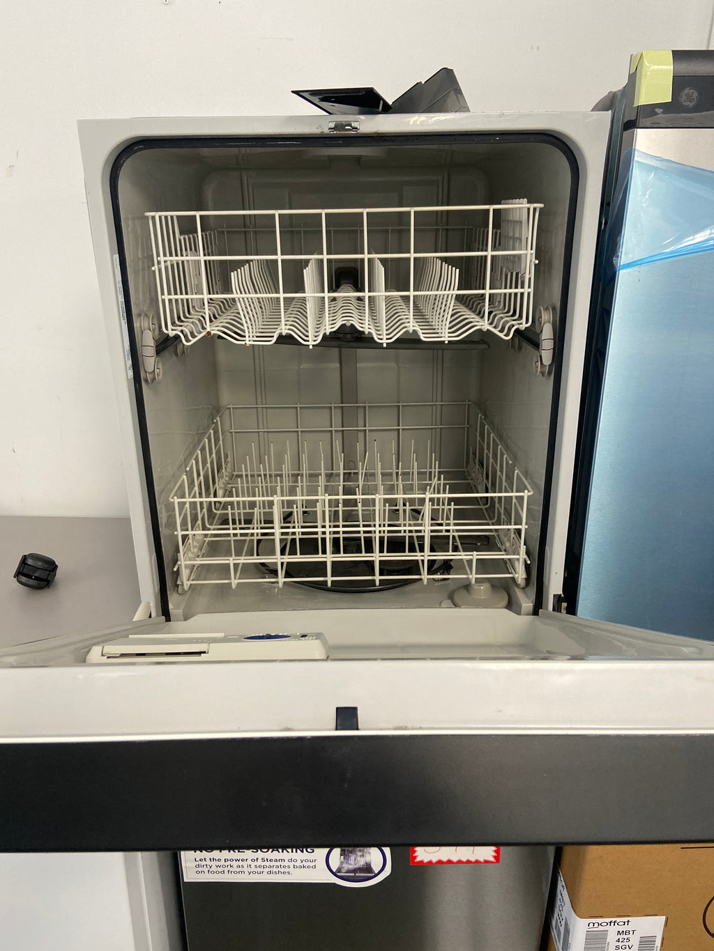Whirlpool 24" Built-In Dishwasher - Stainless Steel (WDF330PAHS)