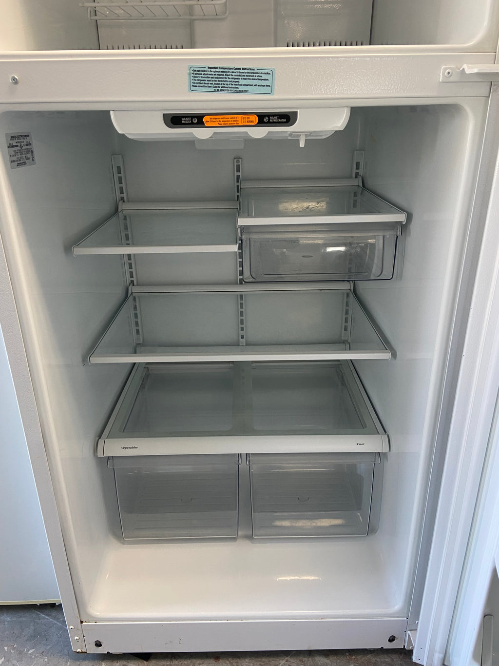 GTS18IBRDRWW 30 inch top mount freezer GE white refrigerator