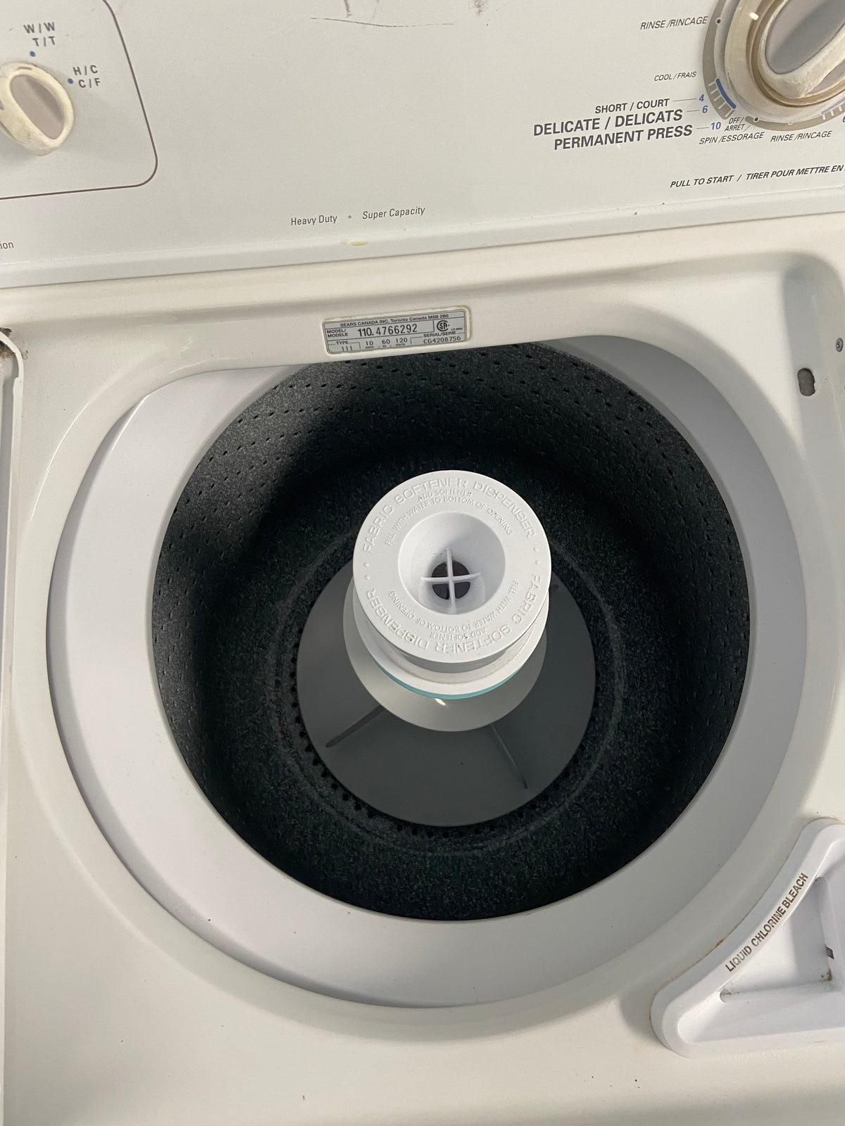 White 27” Kenmore 110.4766292 Top Load Washer (Refurbished)