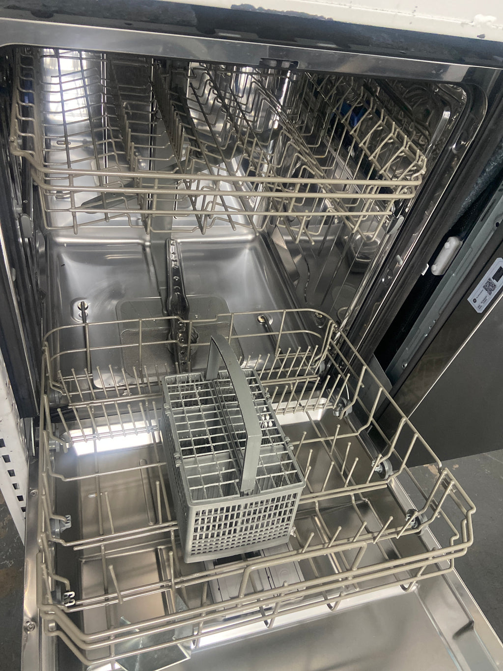 GE stainless dishwasher, “Refurbished”, 3 Months Warranty