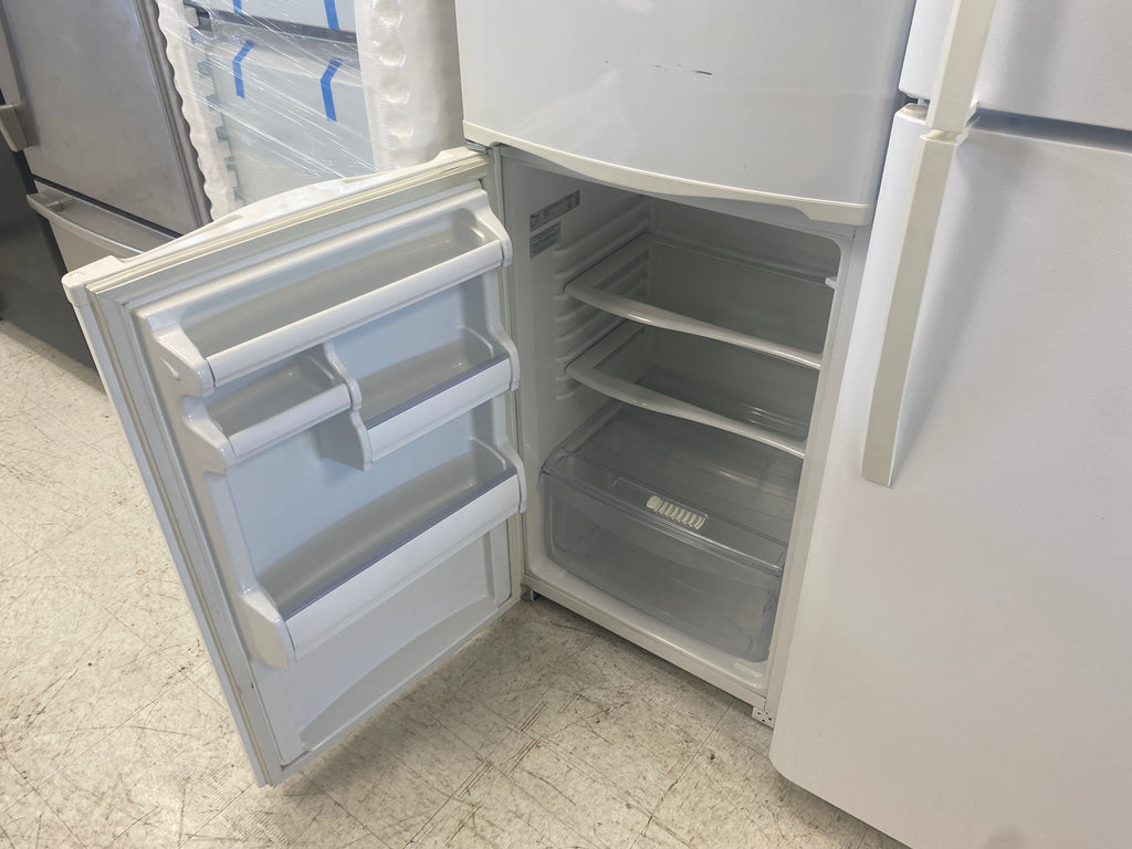 Whirlpool 24” fridge