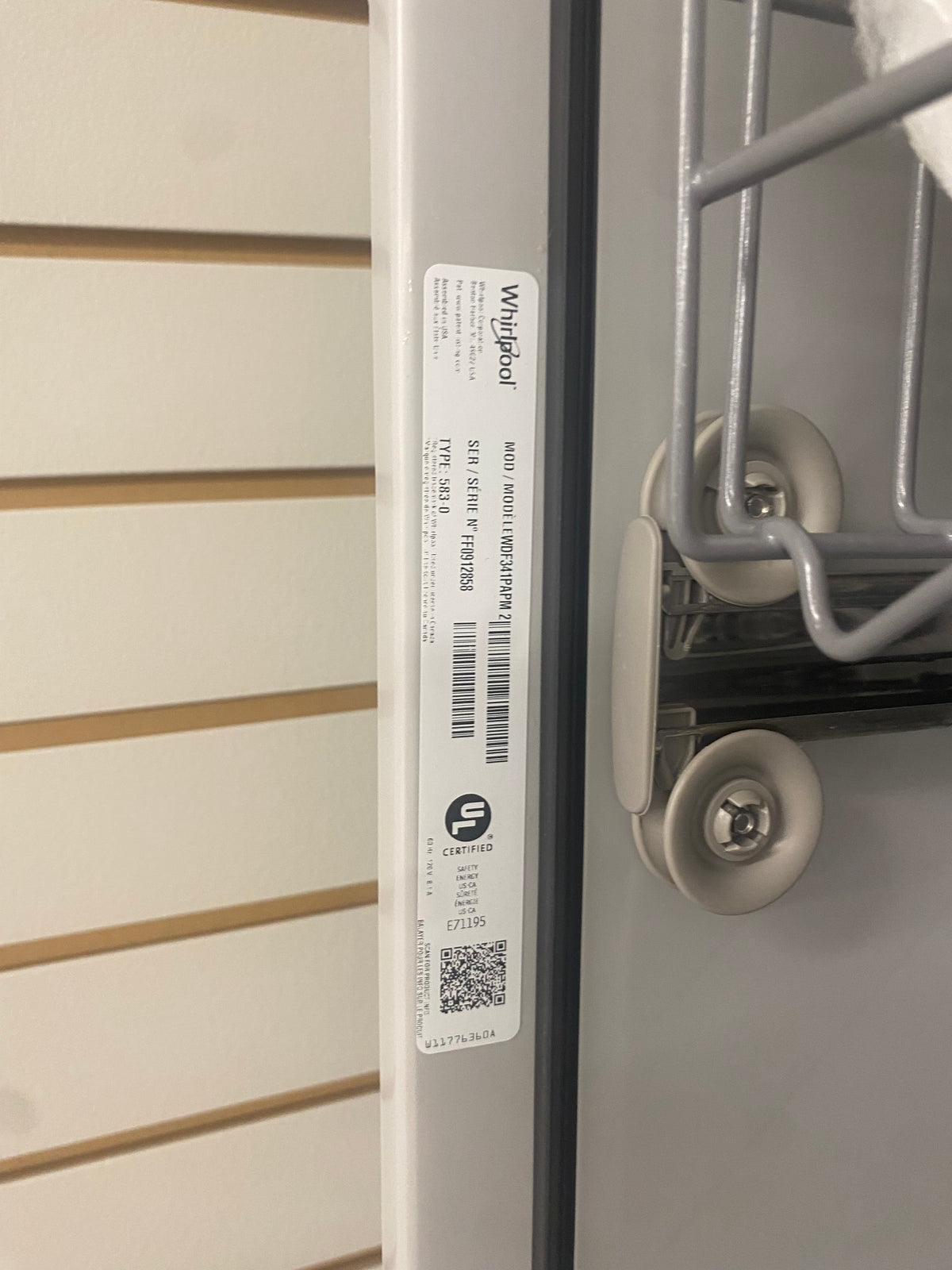 24” Whirlpool Stainless Built-in Dishwasher "Brand New-Open Box"