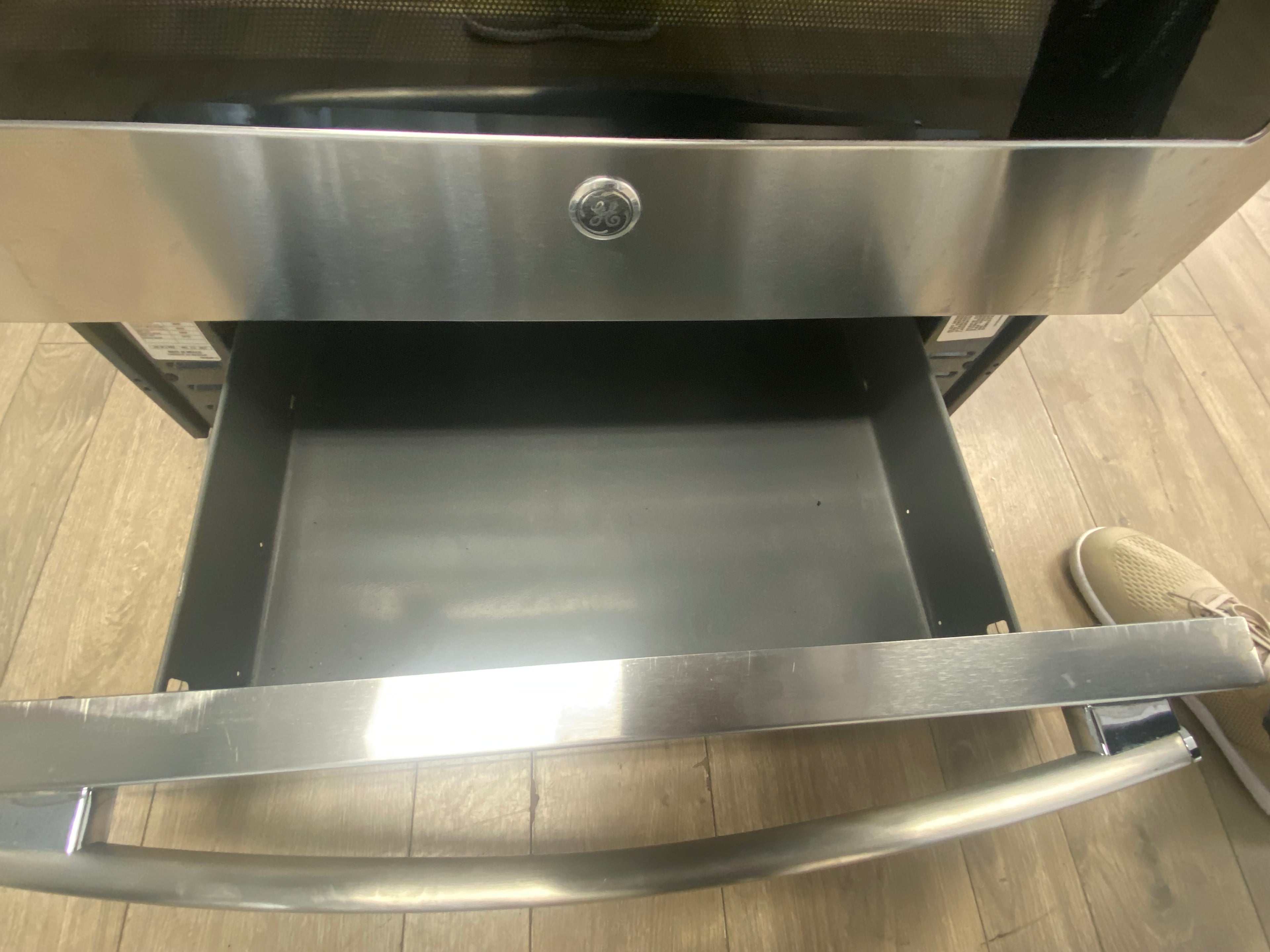 GE Slide in Glass top stove, "Refurbished" Stainless.