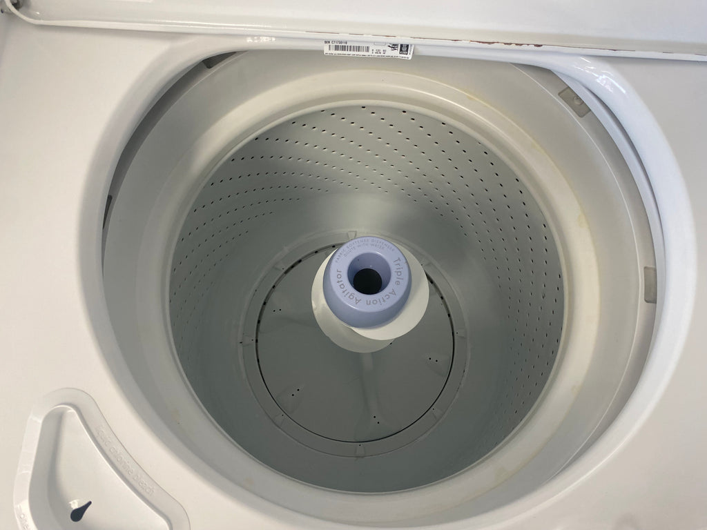 4.3 cuft, 27” top load white Kenmore washer with agitator he rated "refurbished"