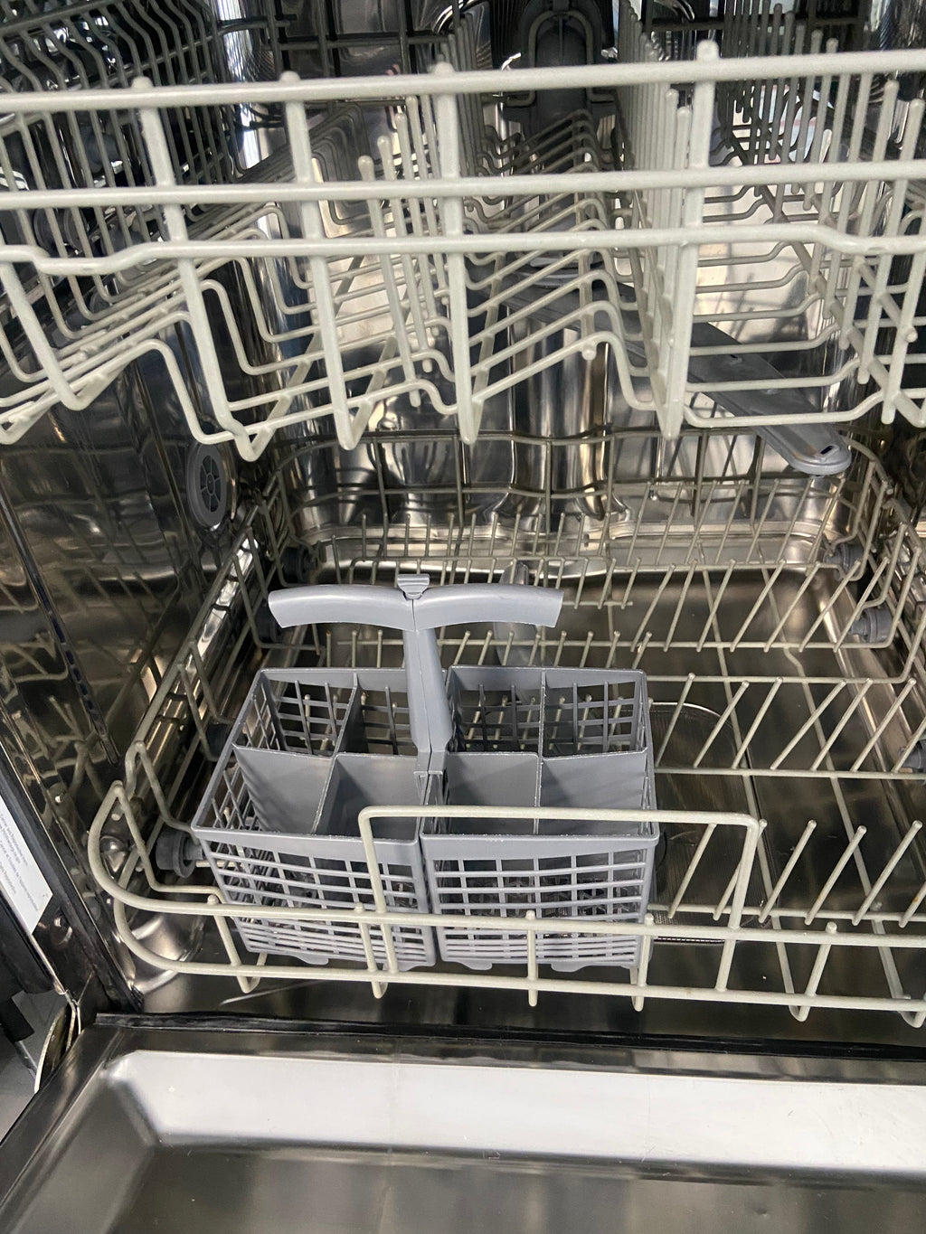 GE Built in 24" Stainless Dishwasher "scratch and Dent"