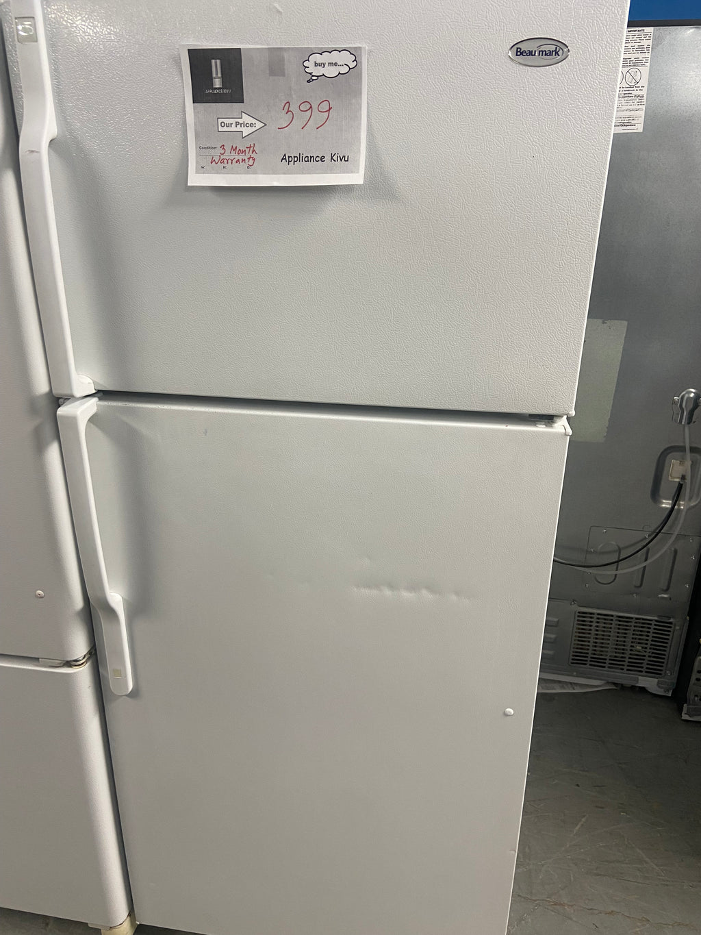 Beaumark white fridge