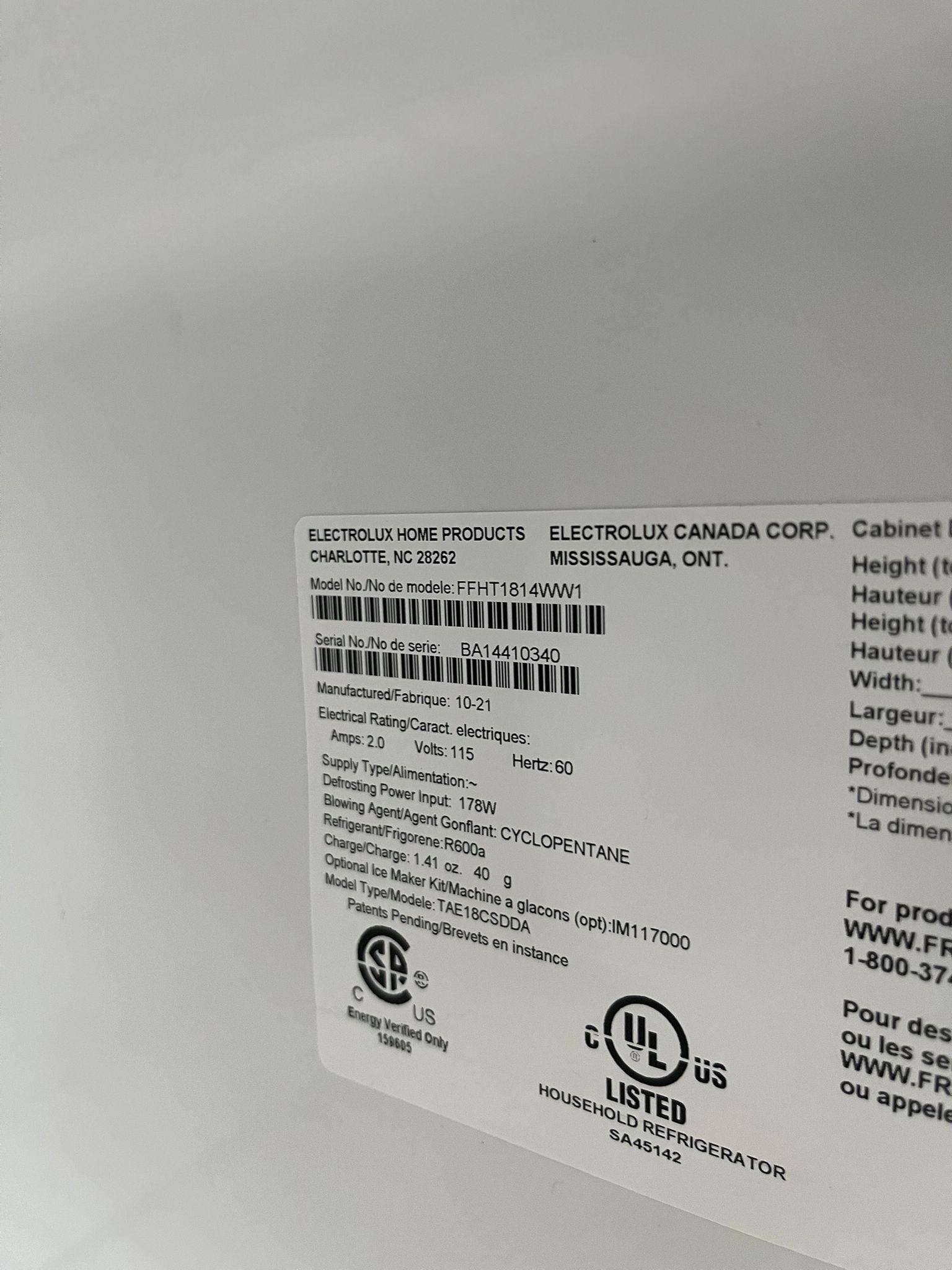Frigidaire FFHT1814YW1 White Top Freezer Refrigerator, 30 inch Width, 18.2 cu. ft. "refurbished"