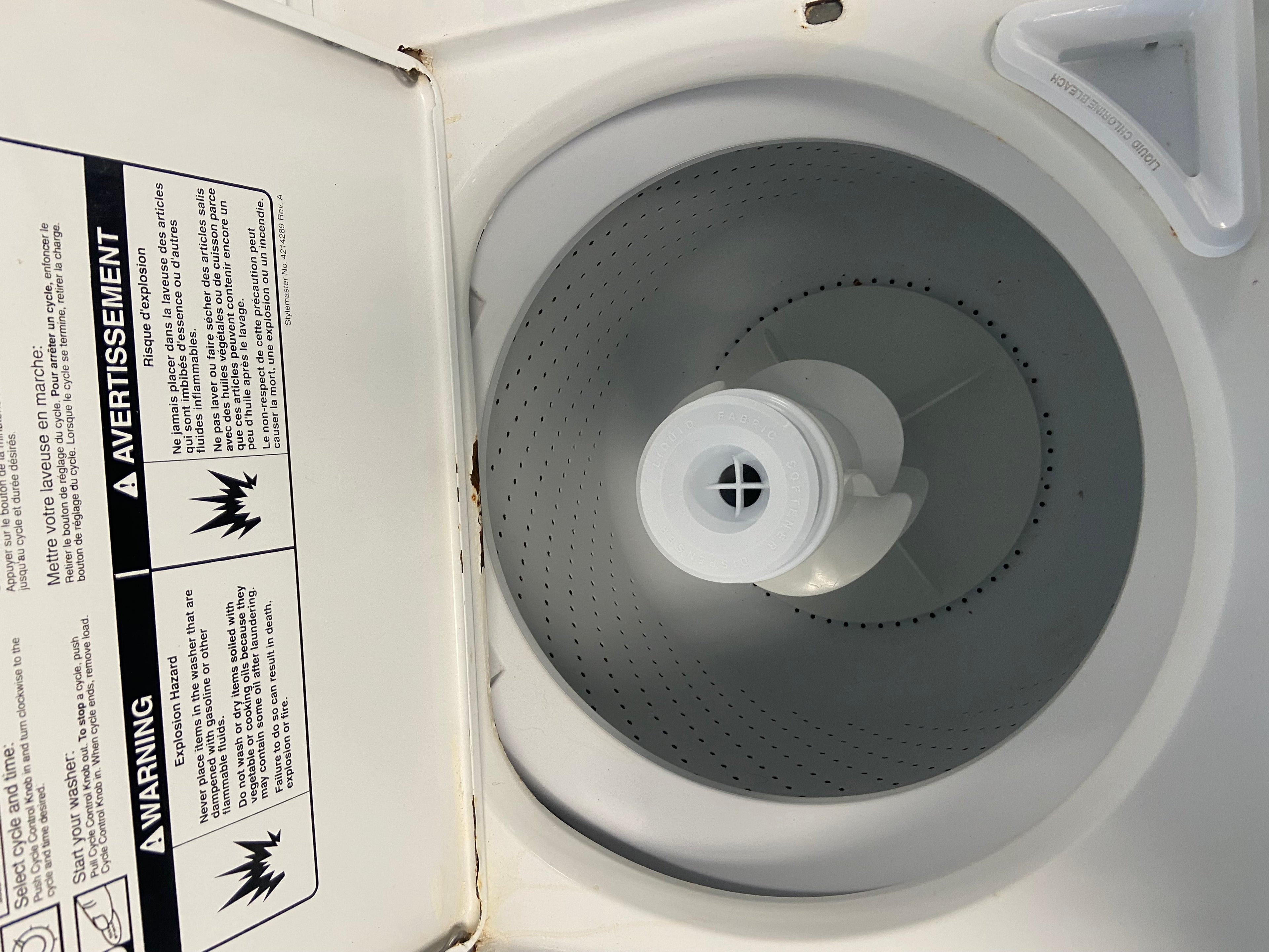 White 27” Inglis IE49000 Top Load Washer with an Agitator "Refurbished"