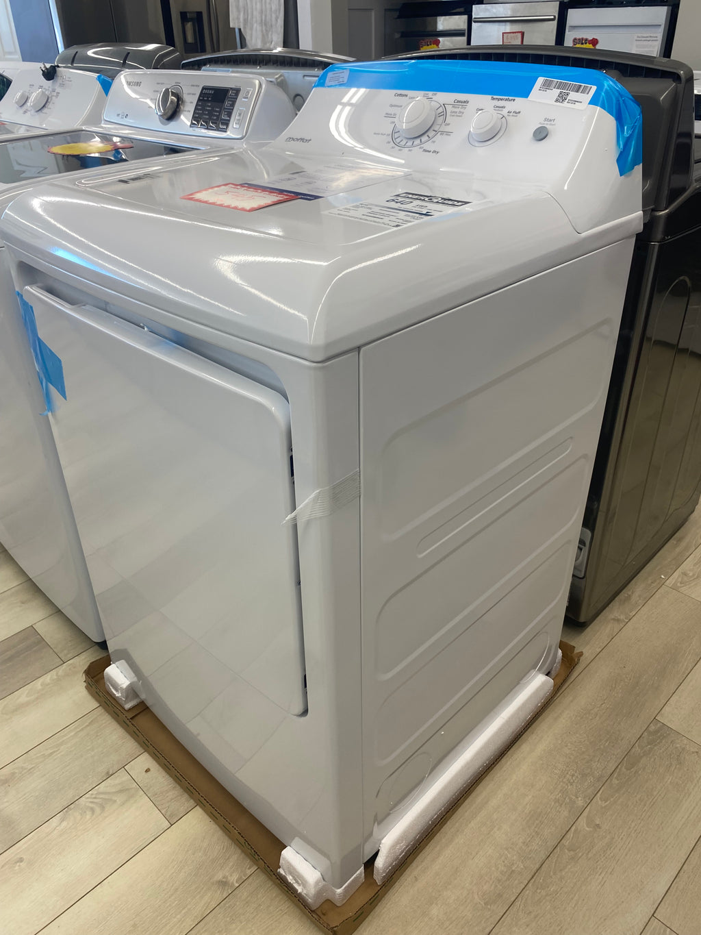 Moffat dryer, "Brand new", 1 Year Factory Warranty
