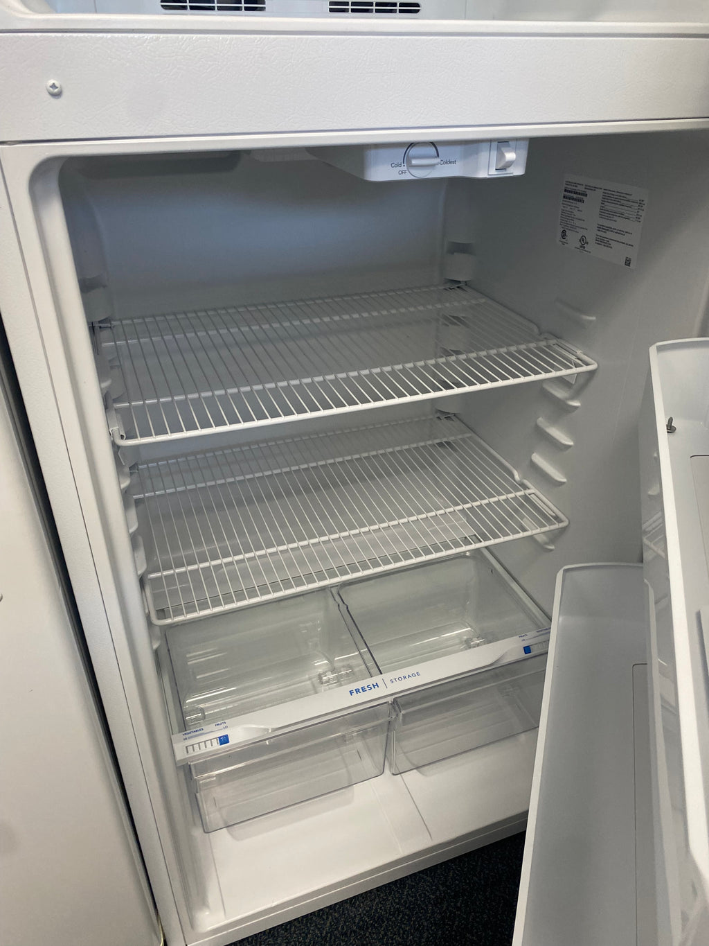 30” Frigidaire white refrigerator top mount freezer FFTR1814WW2 "refurbished"