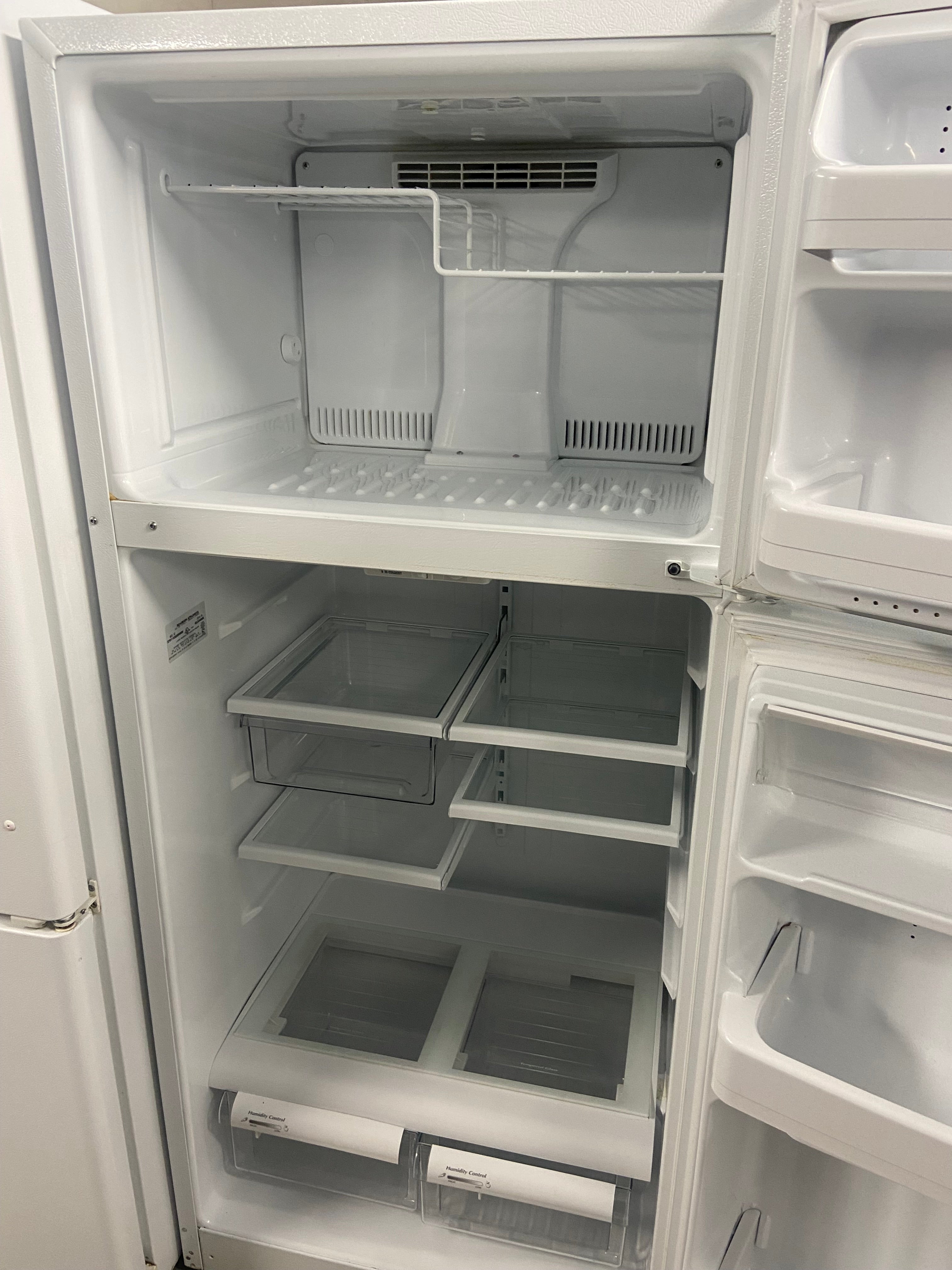 Beaumark white fridge