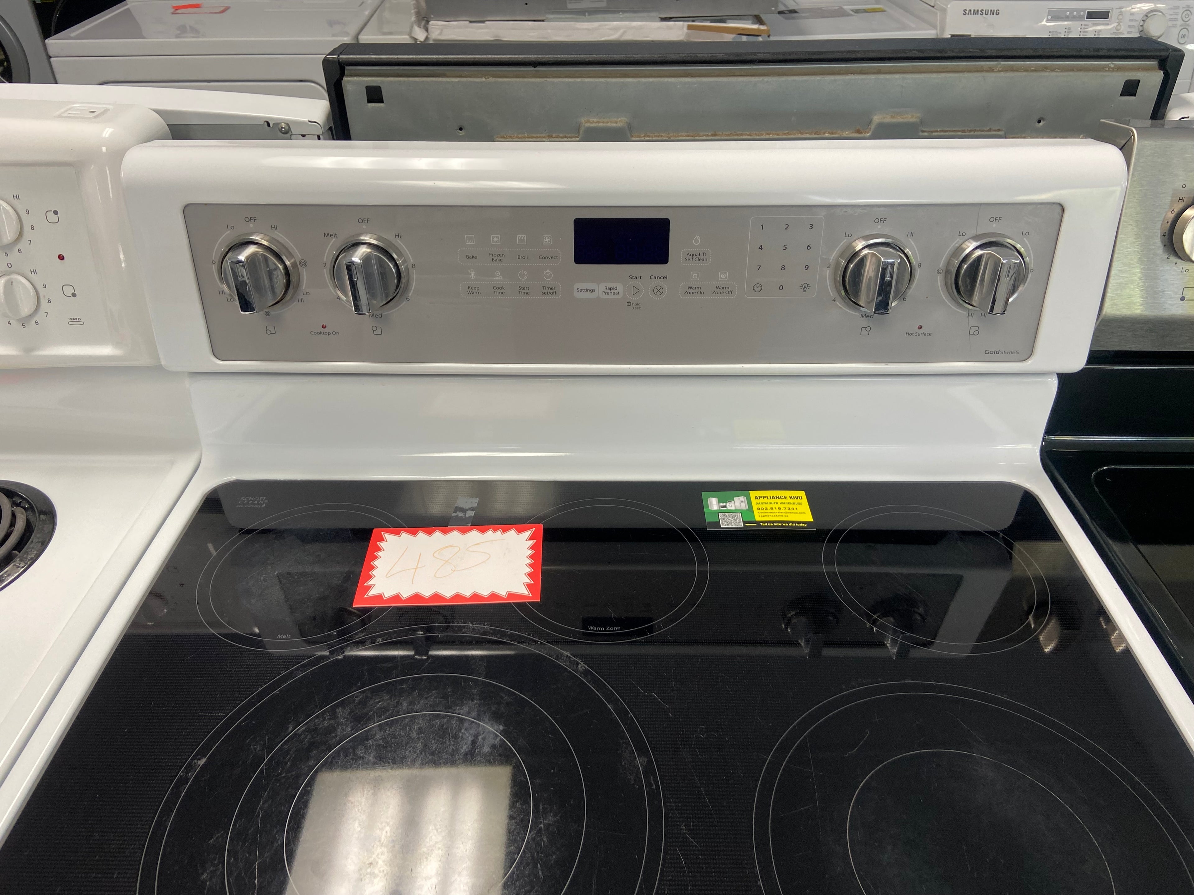 Whirlpool YWFE745H0FH0 Electric Range, 6.4 cu. ft. Capacity, 30 inch Exterior Width, True Convection, 5 Burners, Storage Drawer, Manual Clean, 3,000 W Highest Element, White colour, FlexHeat™ Elements, Frozen Bake™ True European Convection
