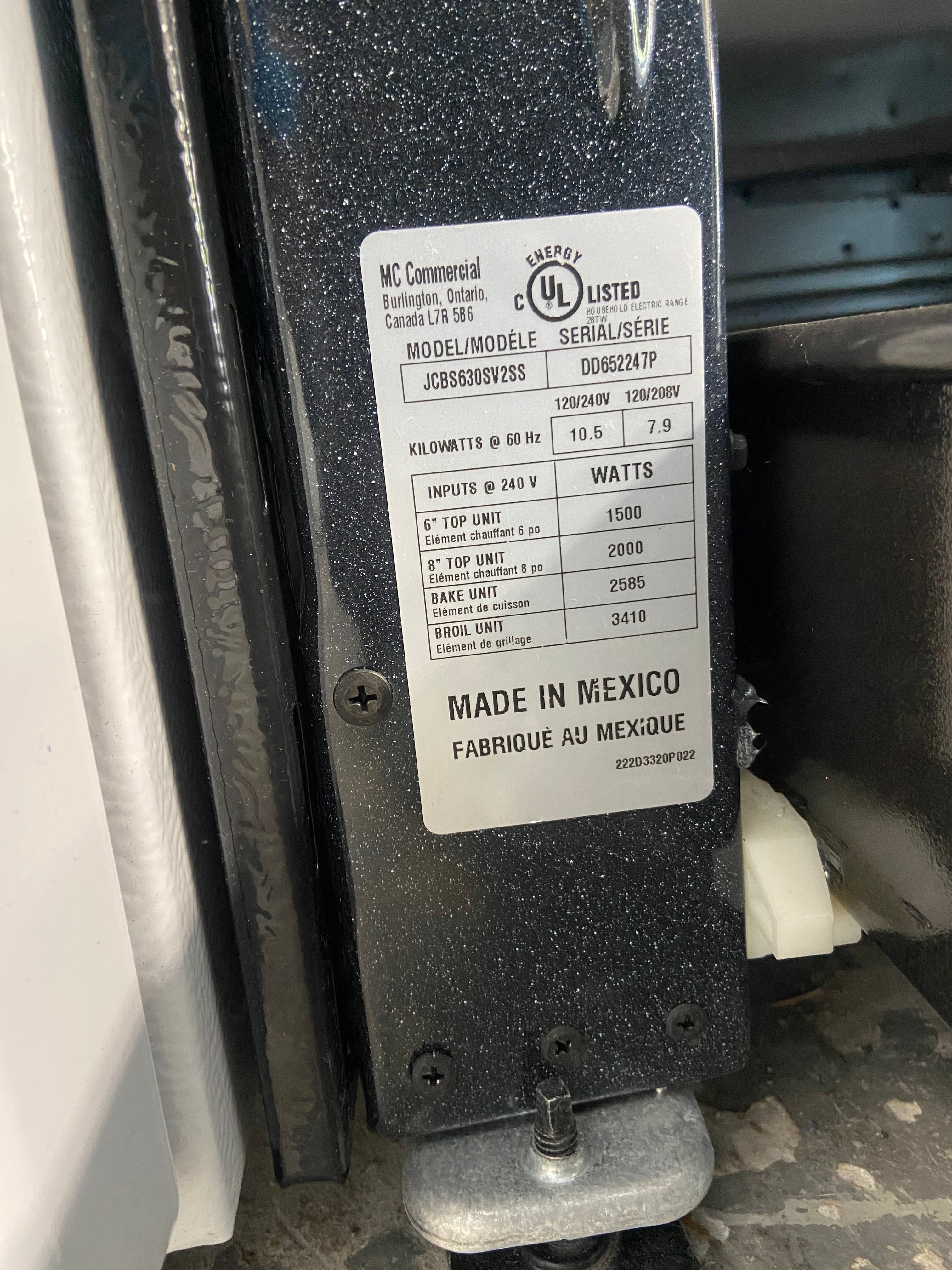 GE JCBS630SV2SS Electric Range, 5 cu. ft. Capacity, 30 inch Exterior Width, 4 Burners, Storage Drawer, Manual Clean, 2,000 W Highest Element, Stainless Steel colour