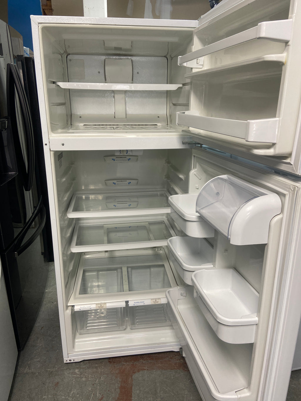 Inglis 18 Cu. Ft. Top-Freezer Refrigerator - White (IRT184301)