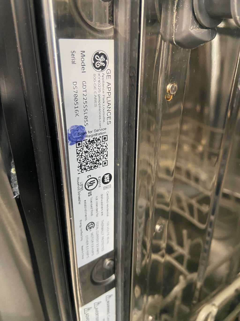 GE Built in 24" Stainless Dishwasher "scratch and Dent"