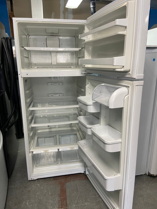 29” White Inglis IRT184301 Refrigerator with warranty