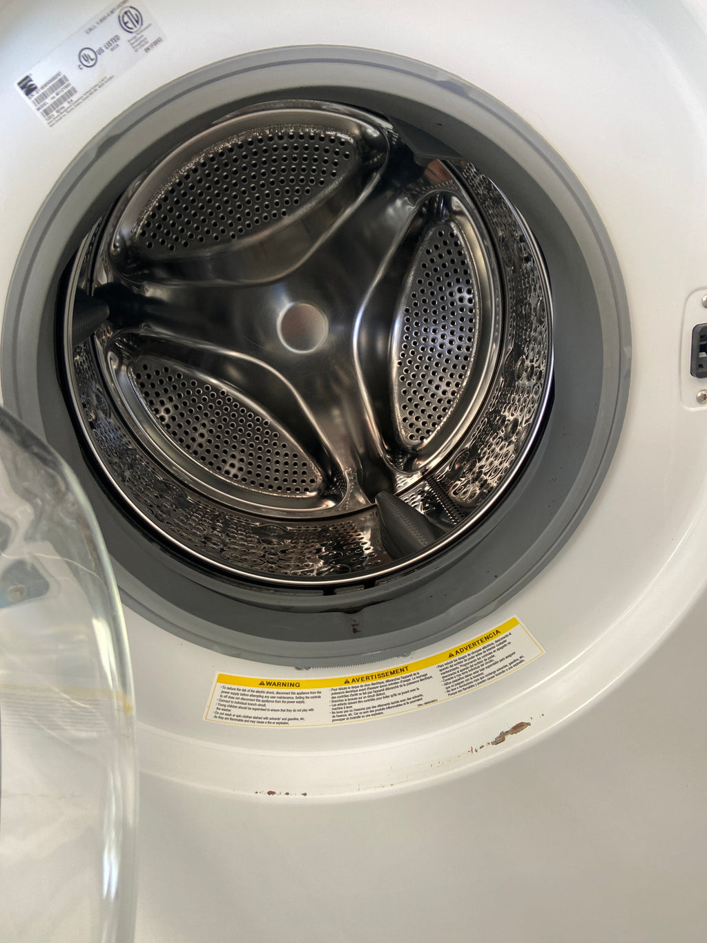 Kenmore White front load washer, he(high efficiency marked), energy star certified, “Refurbished”, 3 Months Warranty.