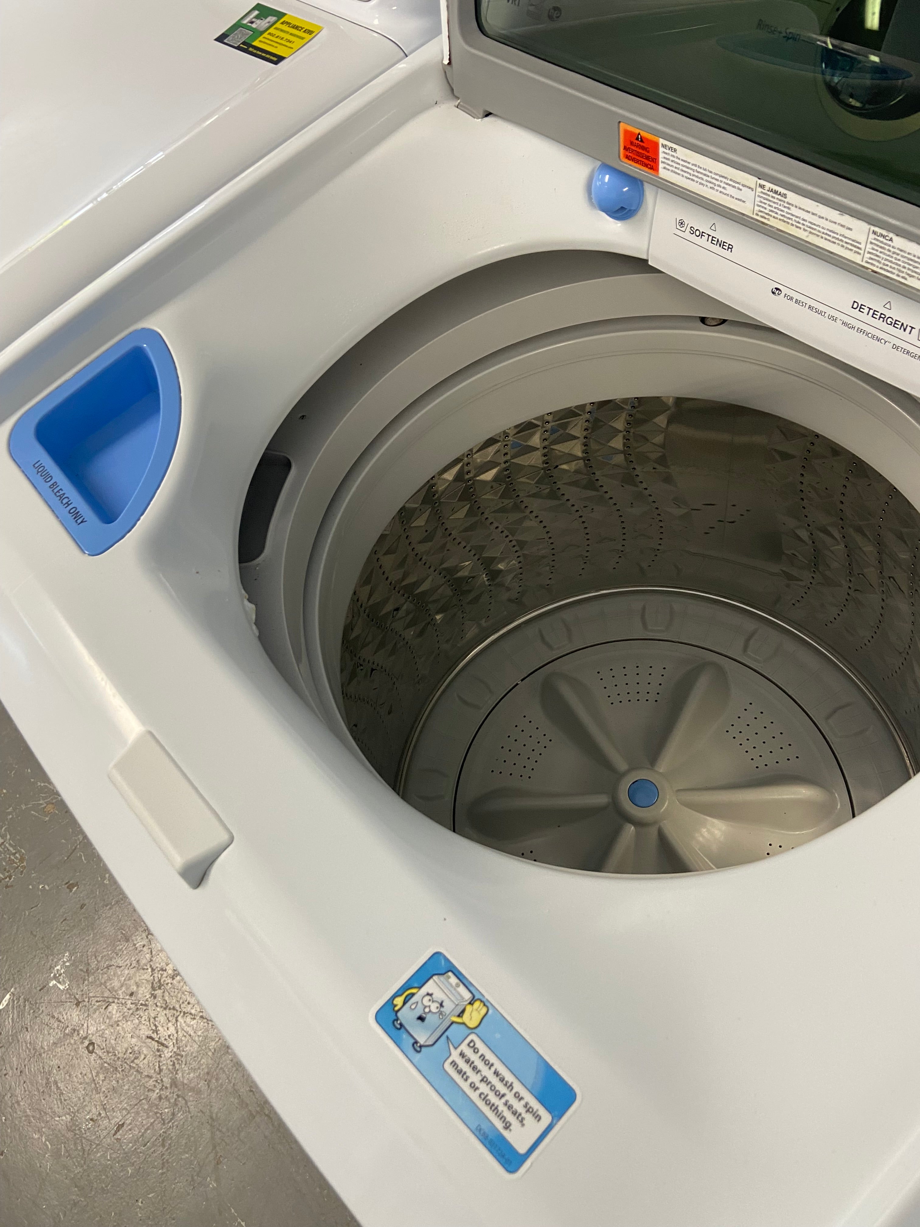 27 inch Large Capacity Samsung Washer WA422PRHDWR and Dryer D45H7000EW side by side set "refurbished"