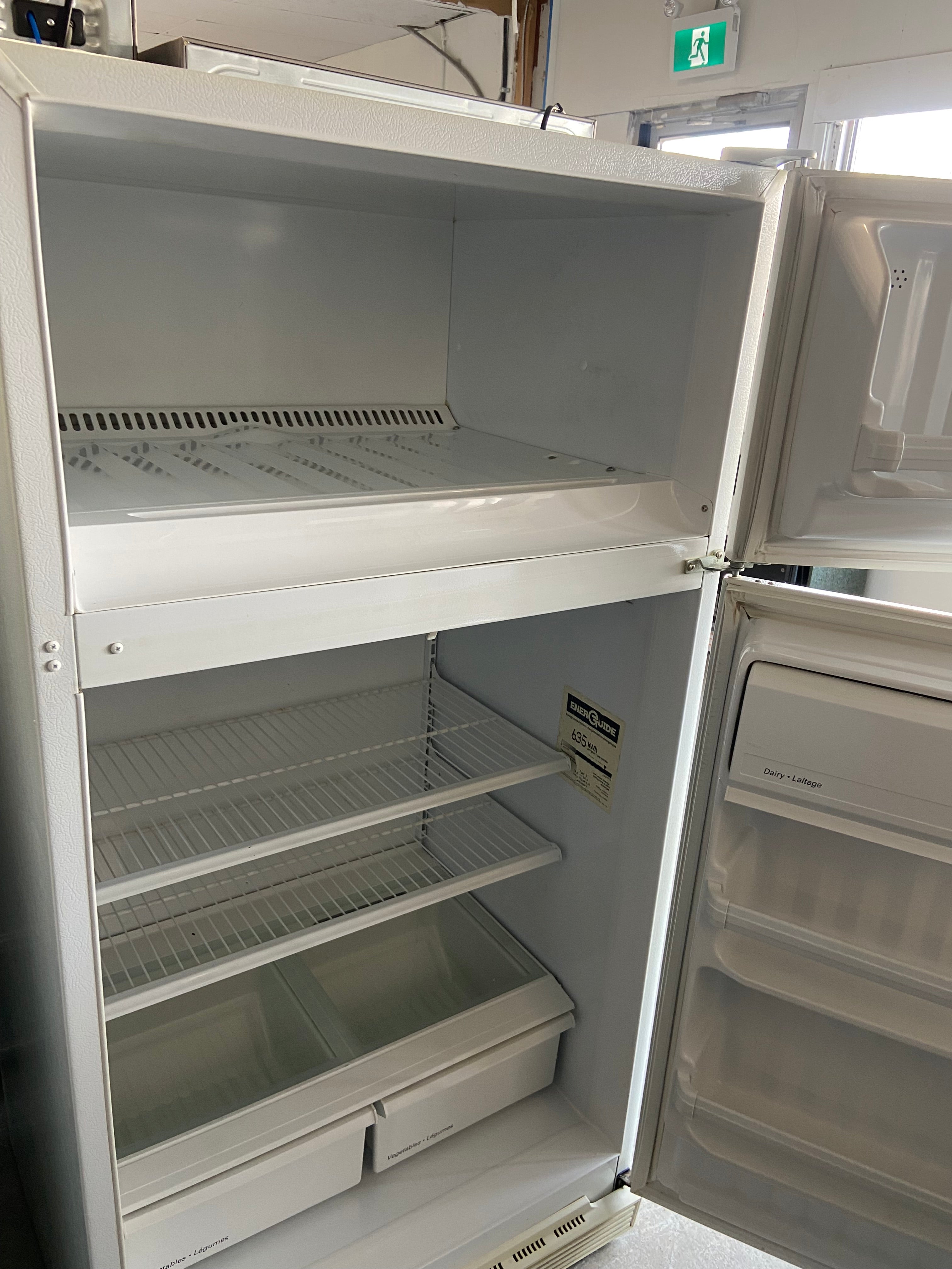31” White GE LW16JYVRW-1 Refrigerator with warranty