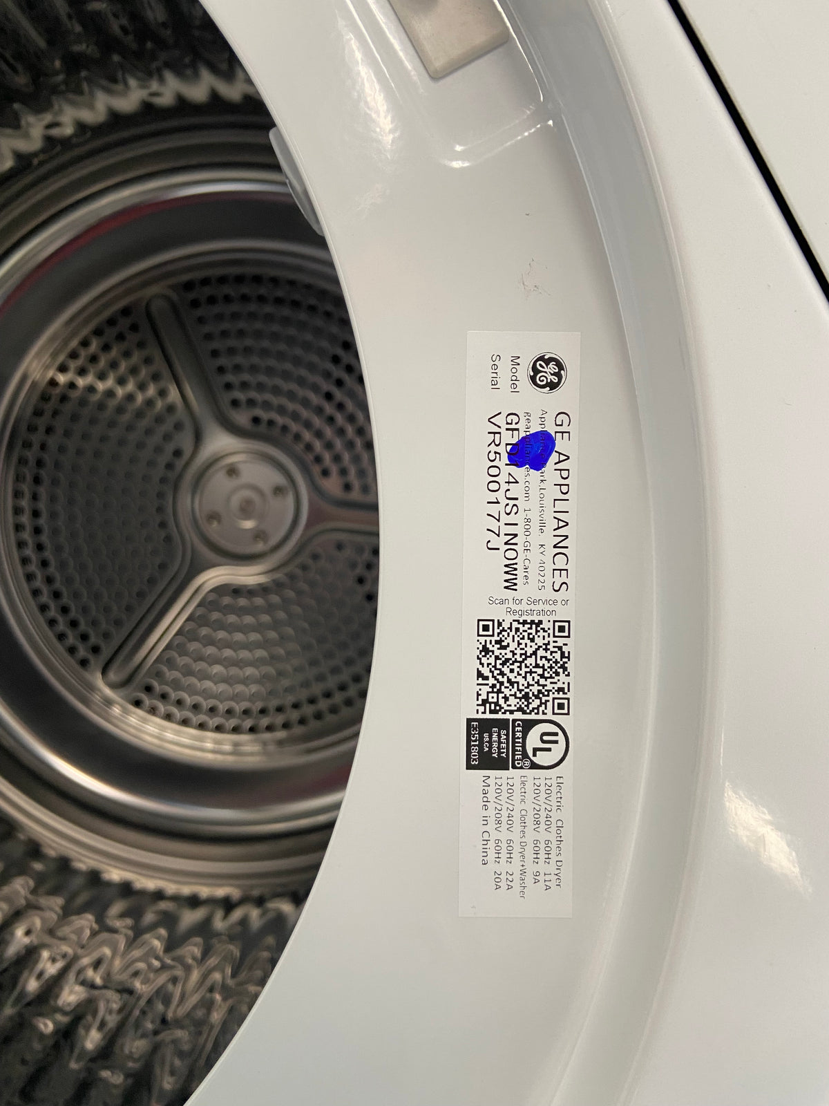 White 24” GE GFD14JSINOWW/GFW148SSM1WW Stackable Washer And Dryer Set (Scratch & Dent)