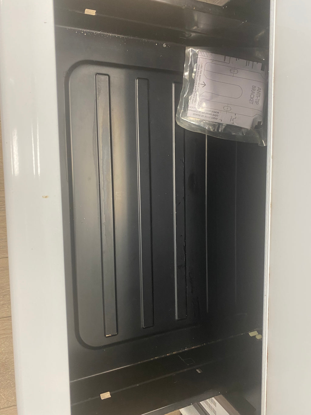 White 30” Kenmore glass top stove with self clean "Refurbished"