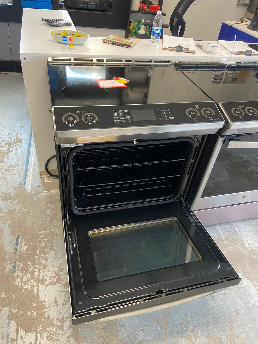 GE Profile Induction Range, 5.3 cu. ft. Capacity, 30 inch Exterior Width, True Convection, 5 Burners, Storage Drawer, Yes, Self Clean, 3,700 W Highest Element, Stainless Steel colour True European Convection, Self Clean Racks, Temperature Probe