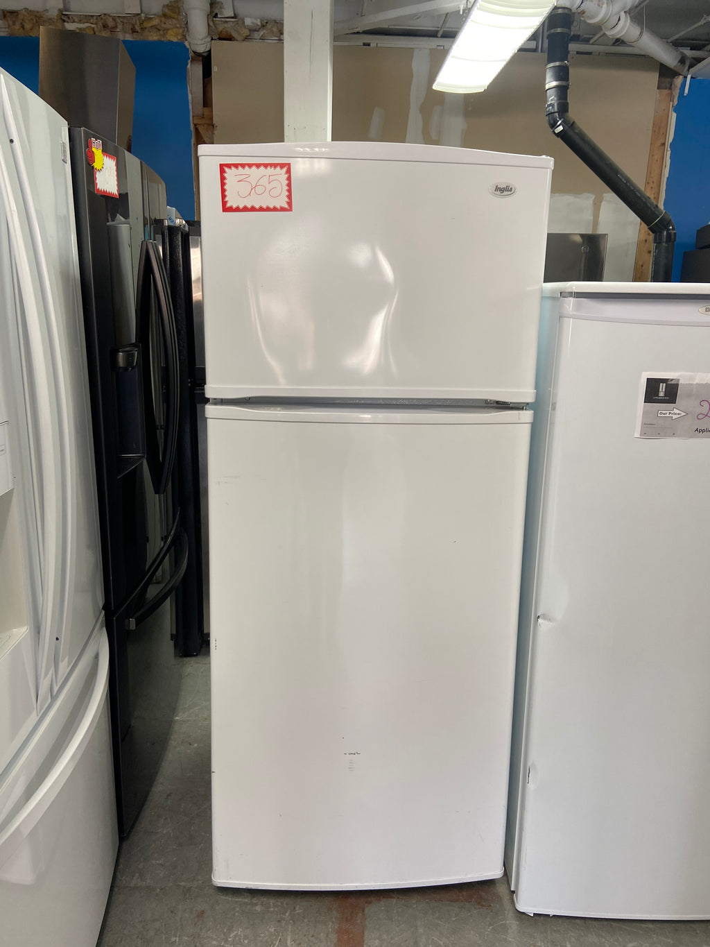 29” White Inglis IRT184301 Refrigerator with warranty