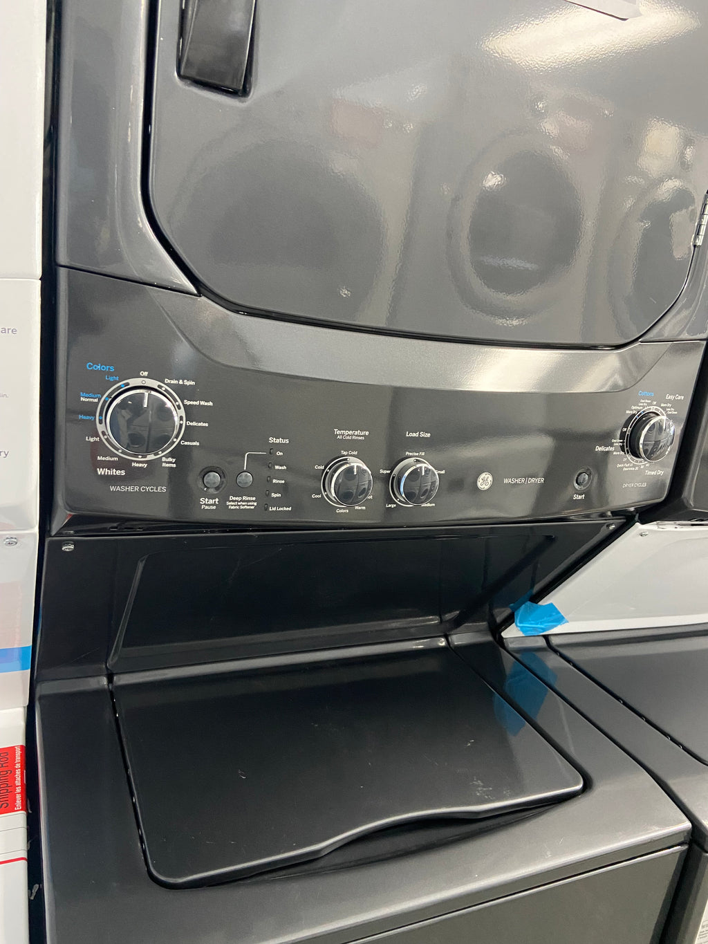 27” GE GUD37ESMM1DG Laundry Center, Contains Agitator Washer: 4.4 cu. ft. Capacity,11 Wash Cycles, 800 RPM Spin Speed, Dryer: 5.9 cu. ft. Capacity, Electric