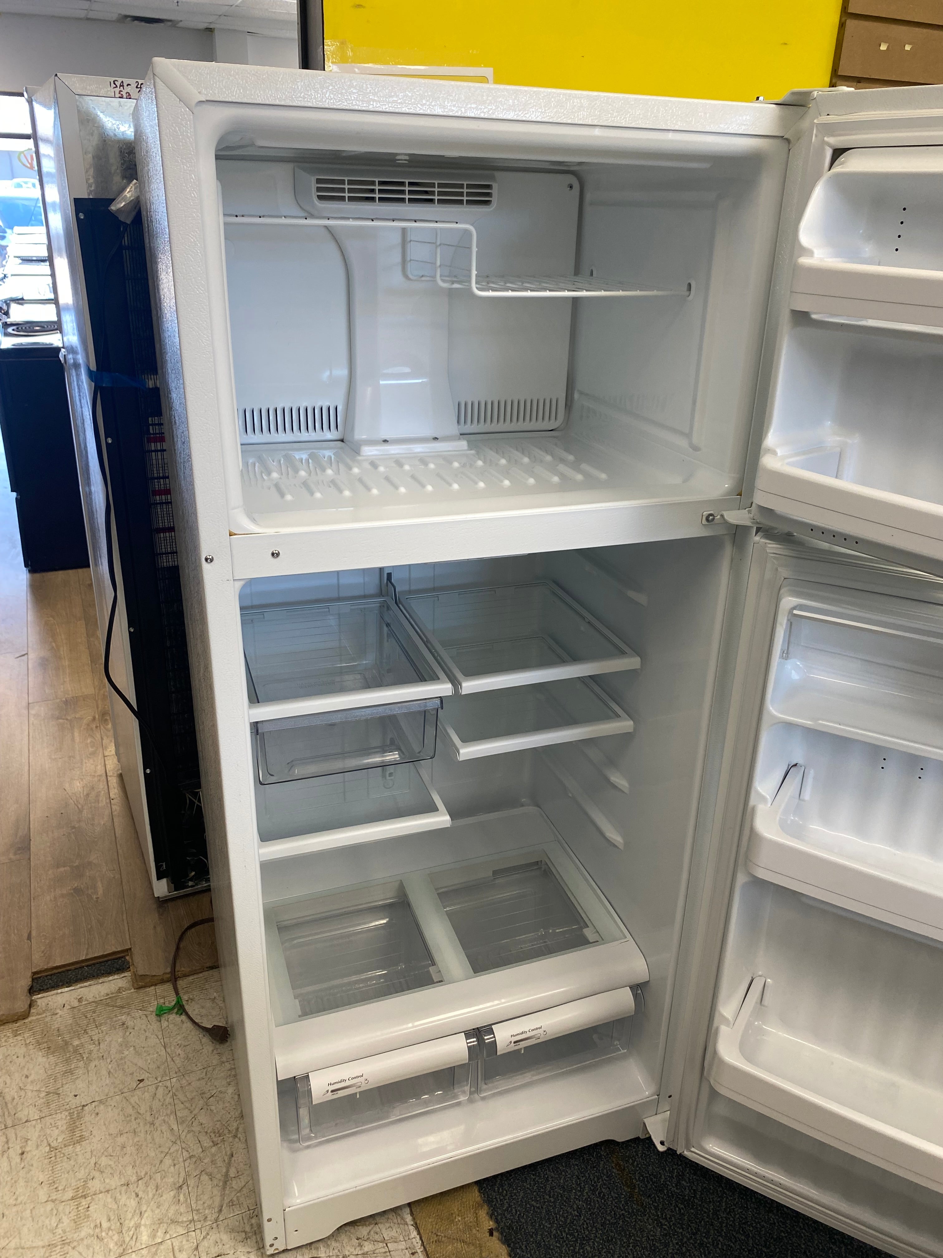 28 inch Top mount freezer White BeauMark fridge 37511KBSERWW "refurbished"