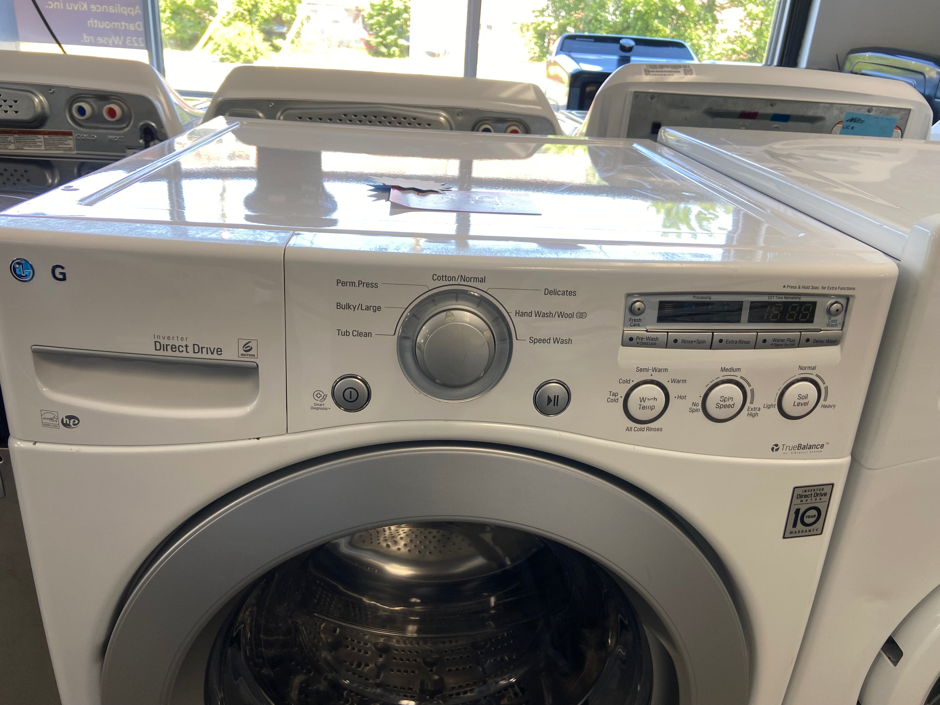 LG WM3050CW Front Load Washer, 1,200 RPM Washer Spin Speed, 7 Wash Cycles, 5 Temperature Settings, Water Heater, White colour