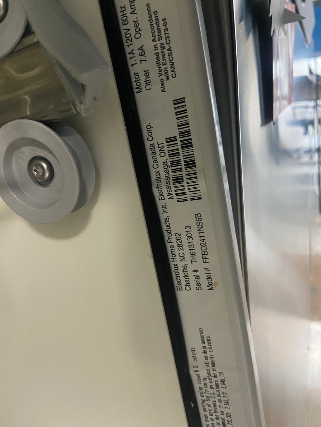 Stainless 24” Frigidaire FFBD2411NS6B Dishwasher (refurbished)