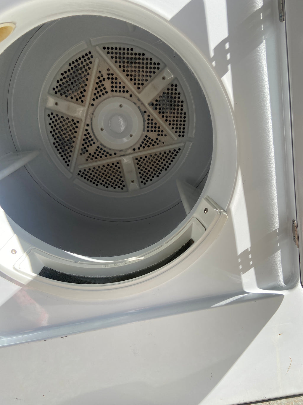 Frigidaire heavy duty dryer, White, “Refurbished”, 3 Months Warranty.