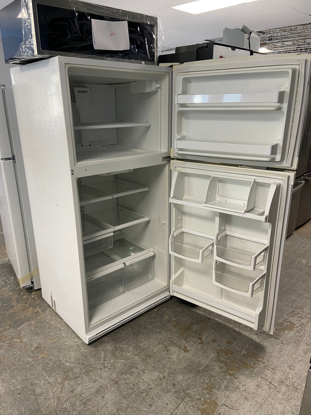 GR9FHKXVQ00 30 inch whirlpool gold fridge