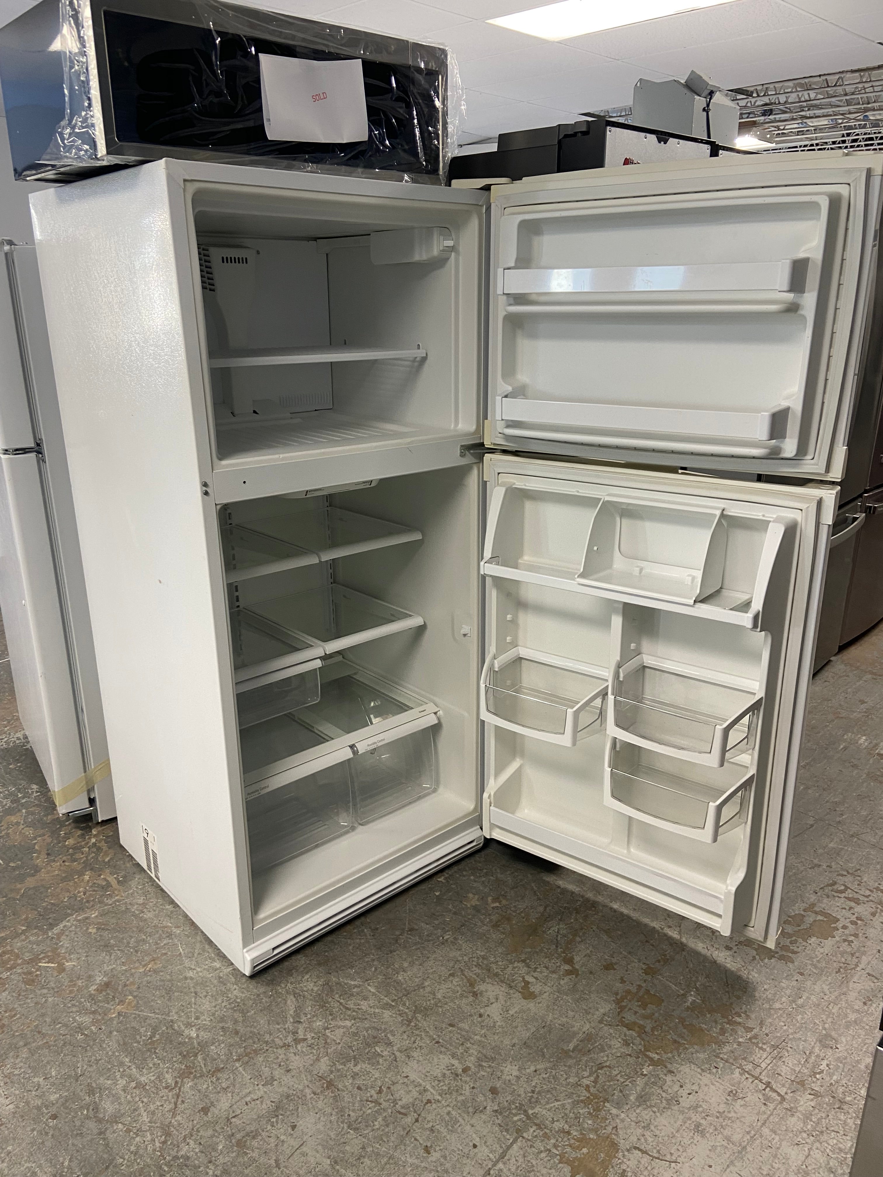 GR9FHKXVQ00 30 inch whirlpool gold fridge