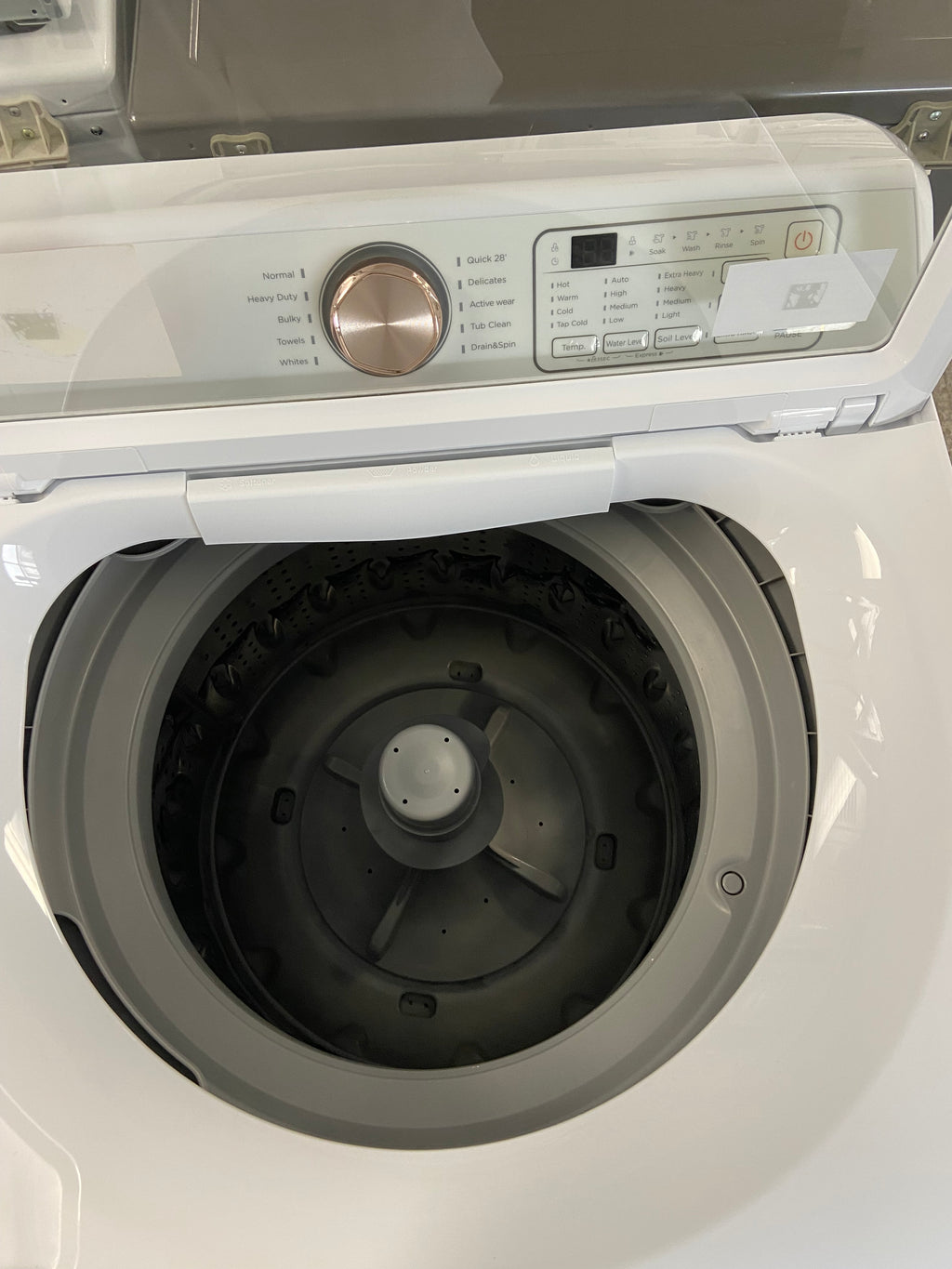 White L2 27” Washer LT52N1BWWC with Warranty